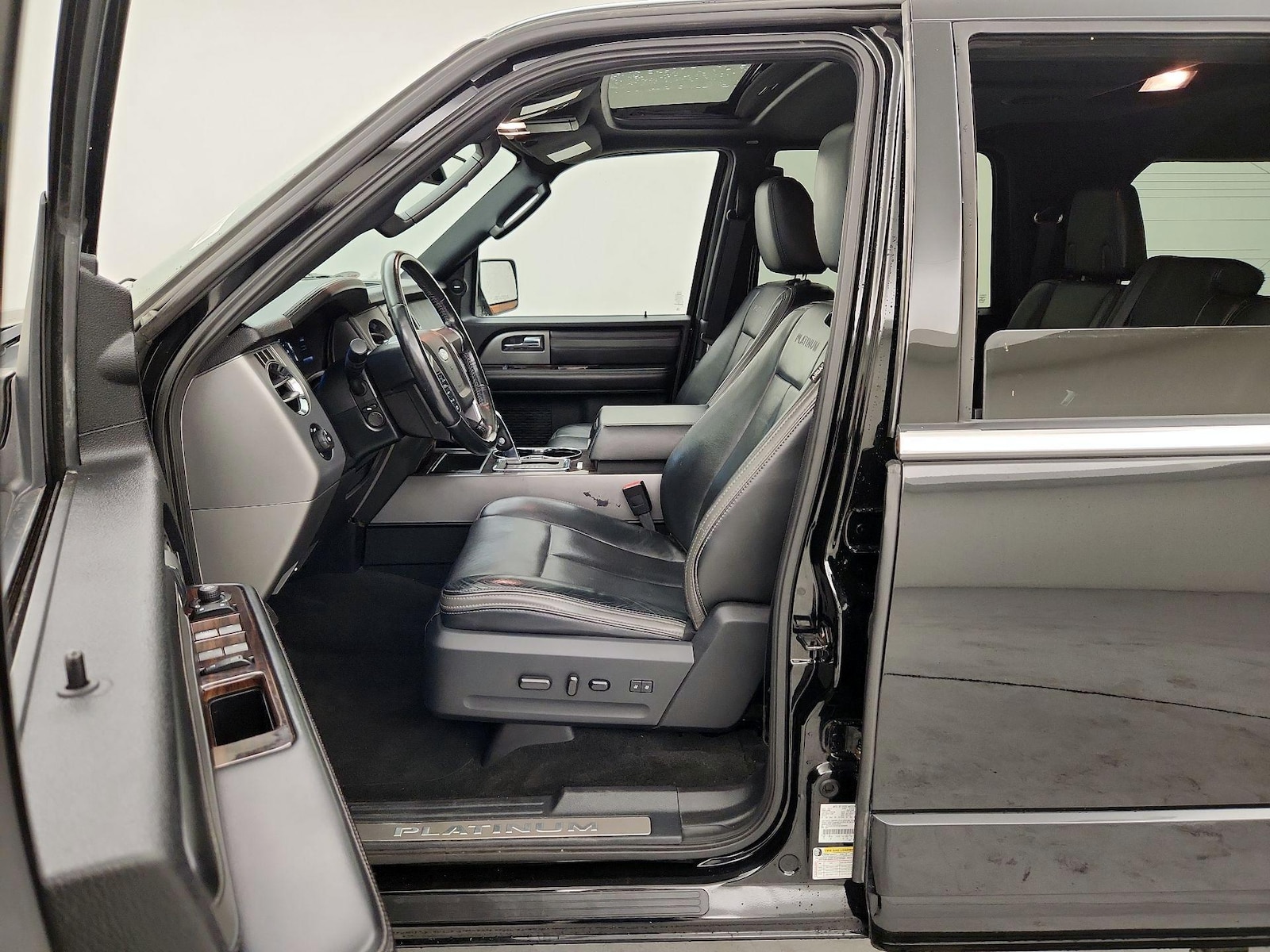 2017 Ford Expedition Platinum - Photo 12