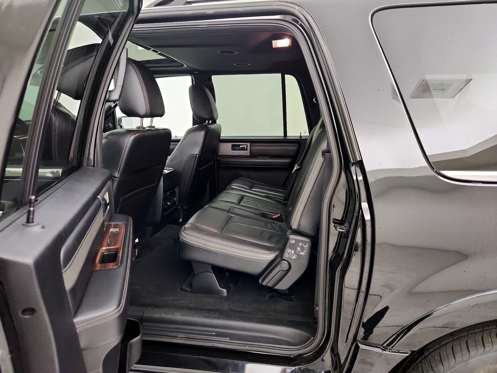 2017 Ford Expedition Platinum - Photo 22