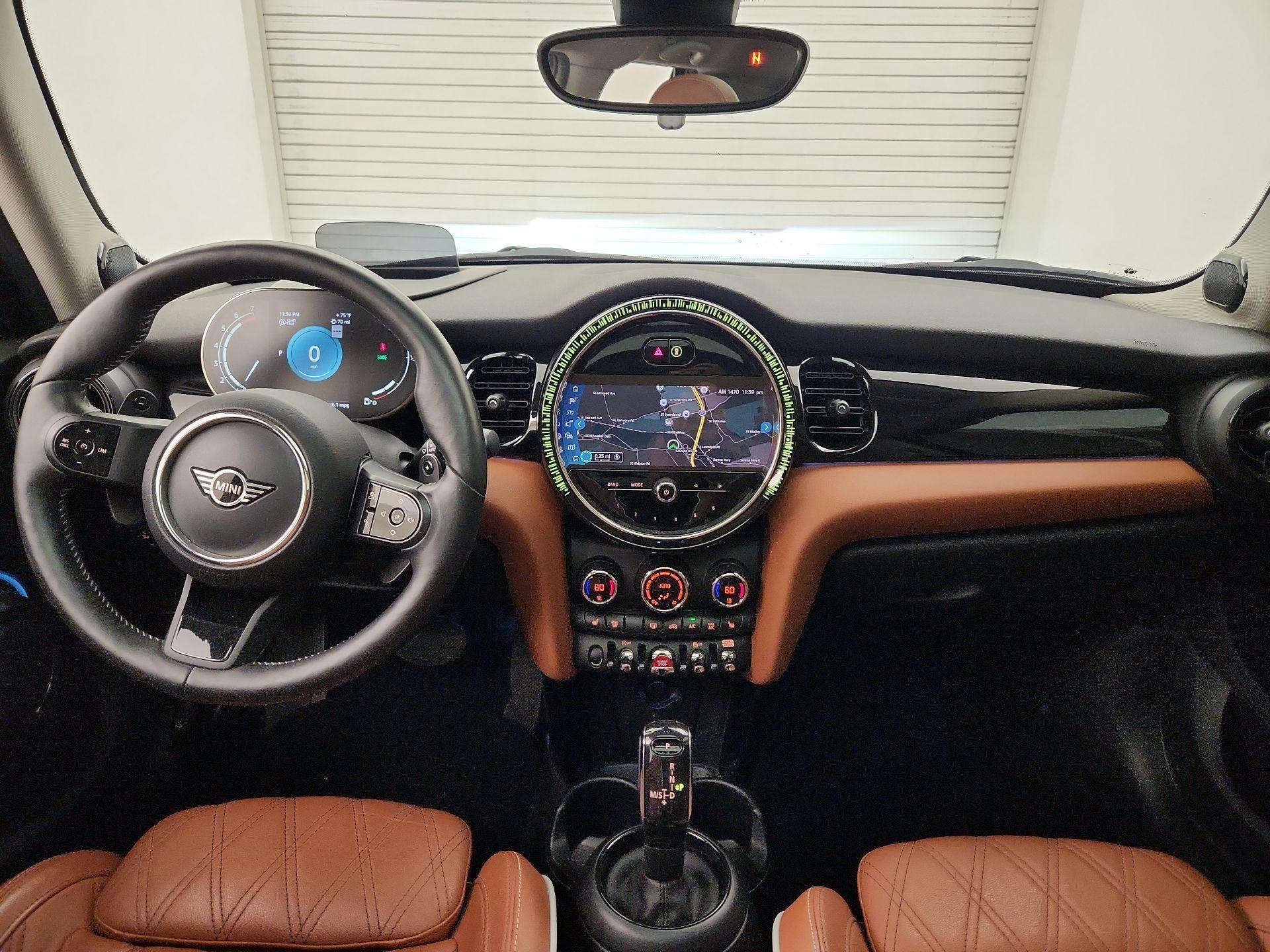 Thumbnail: 2022 MINI Cooper Hardtop - 9
