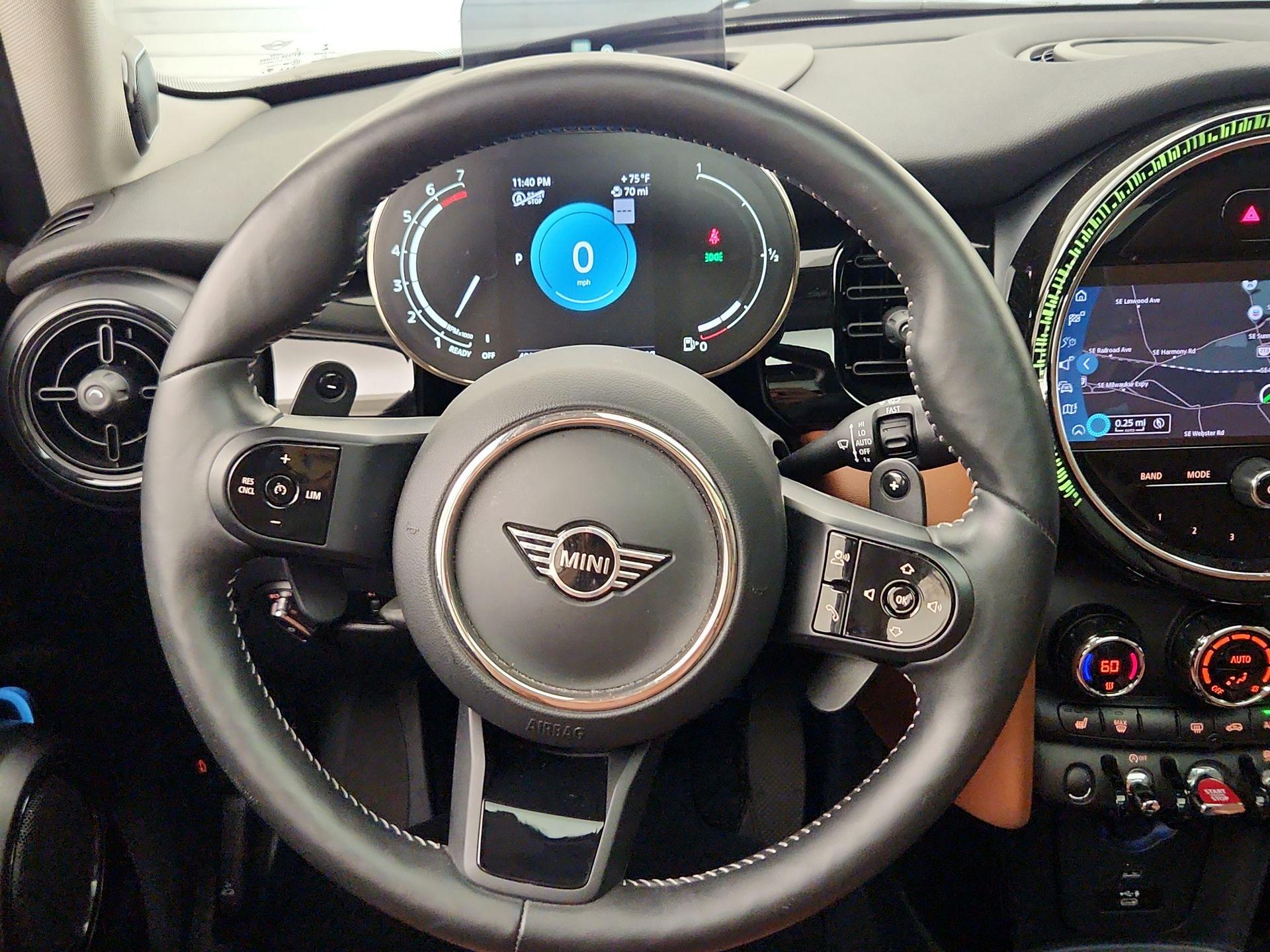 Thumbnail: 2022 MINI Cooper Hardtop - 10