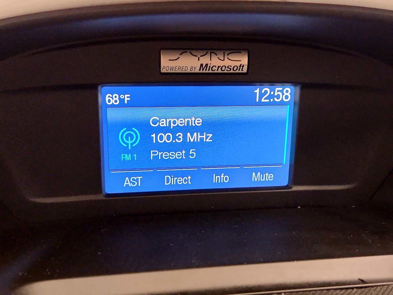 2015 Ford Escape SE - Photo 16