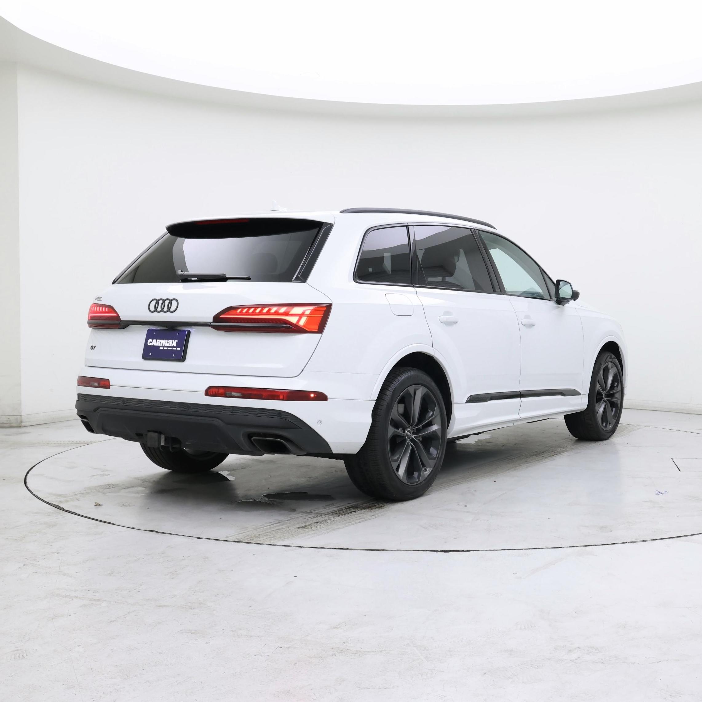 Thumbnail: 2025 Audi Q7 - 8