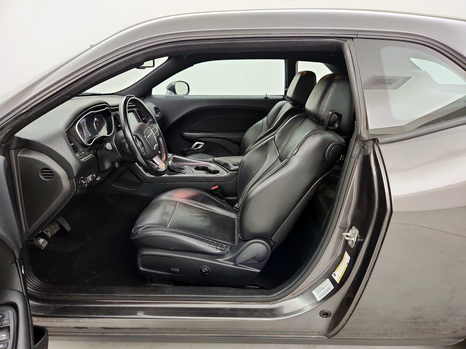 2016 Dodge Challenger SXT - Photo 12