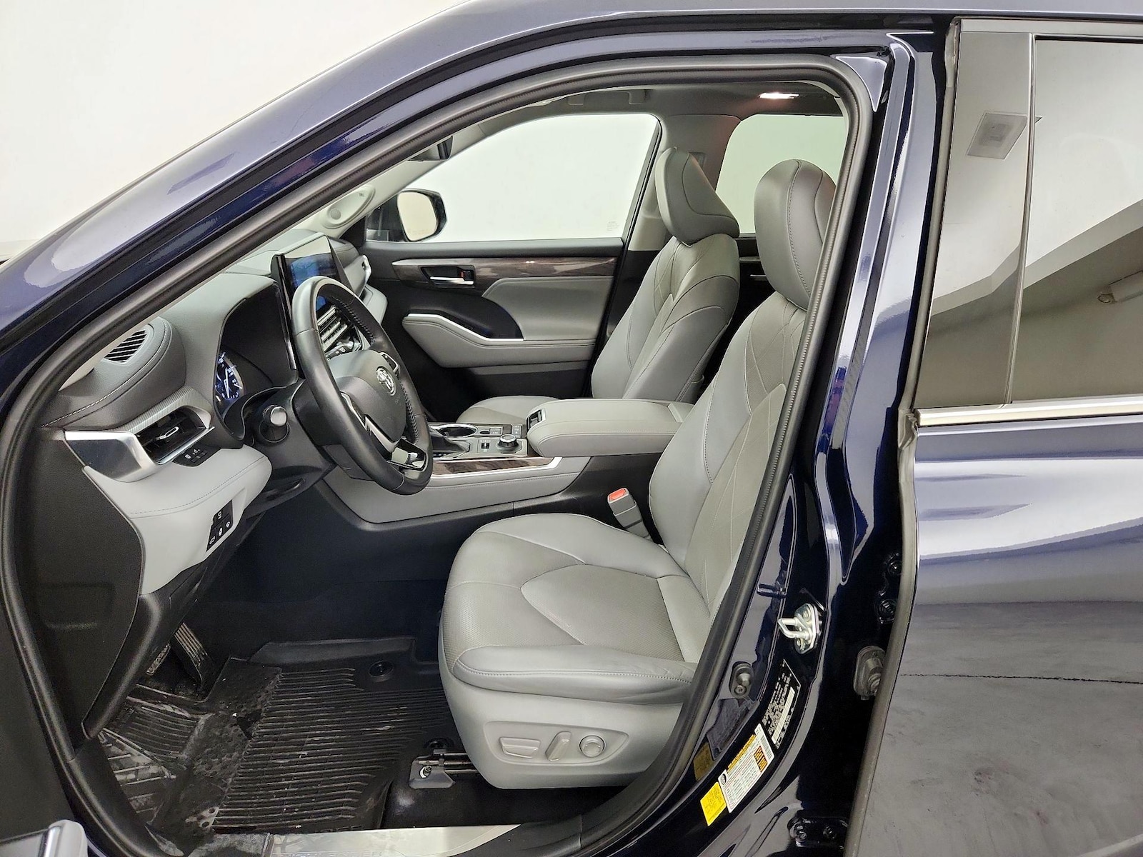 2022 Toyota Highlander Platinum - Photo 12