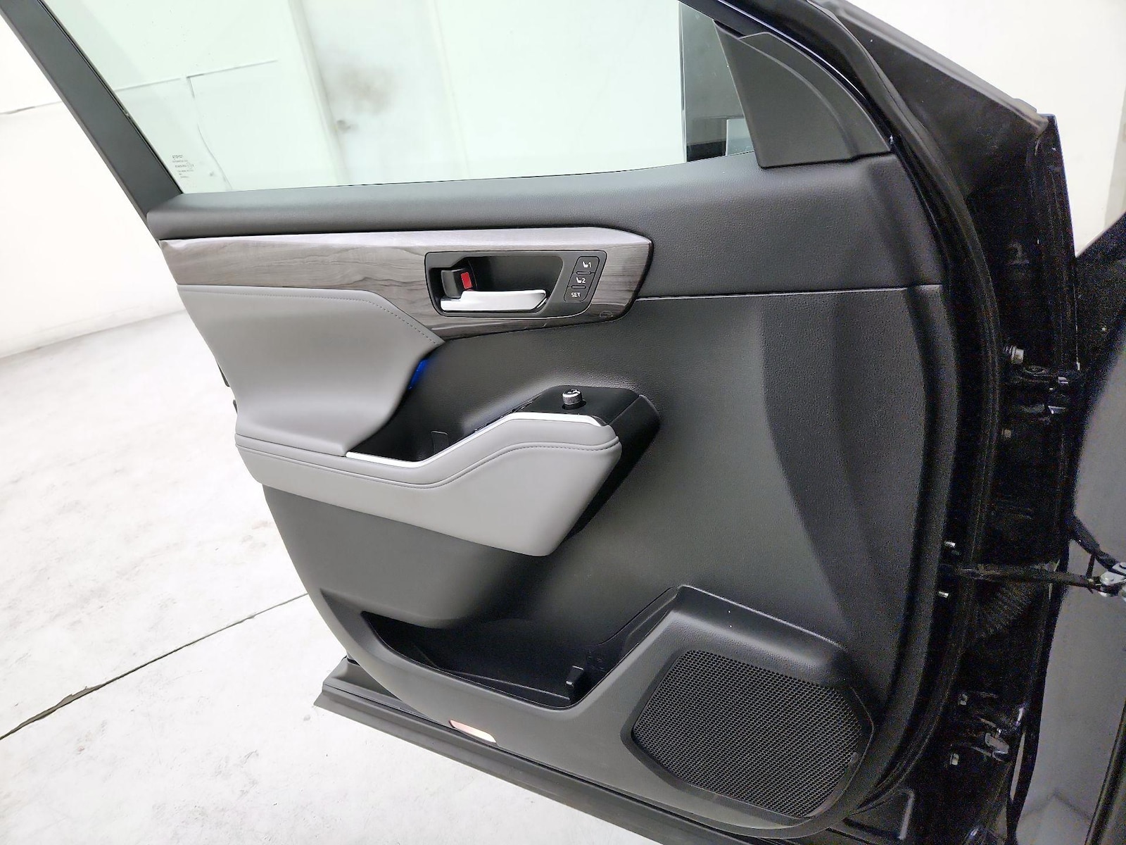 2022 Toyota Highlander Platinum - Photo 13
