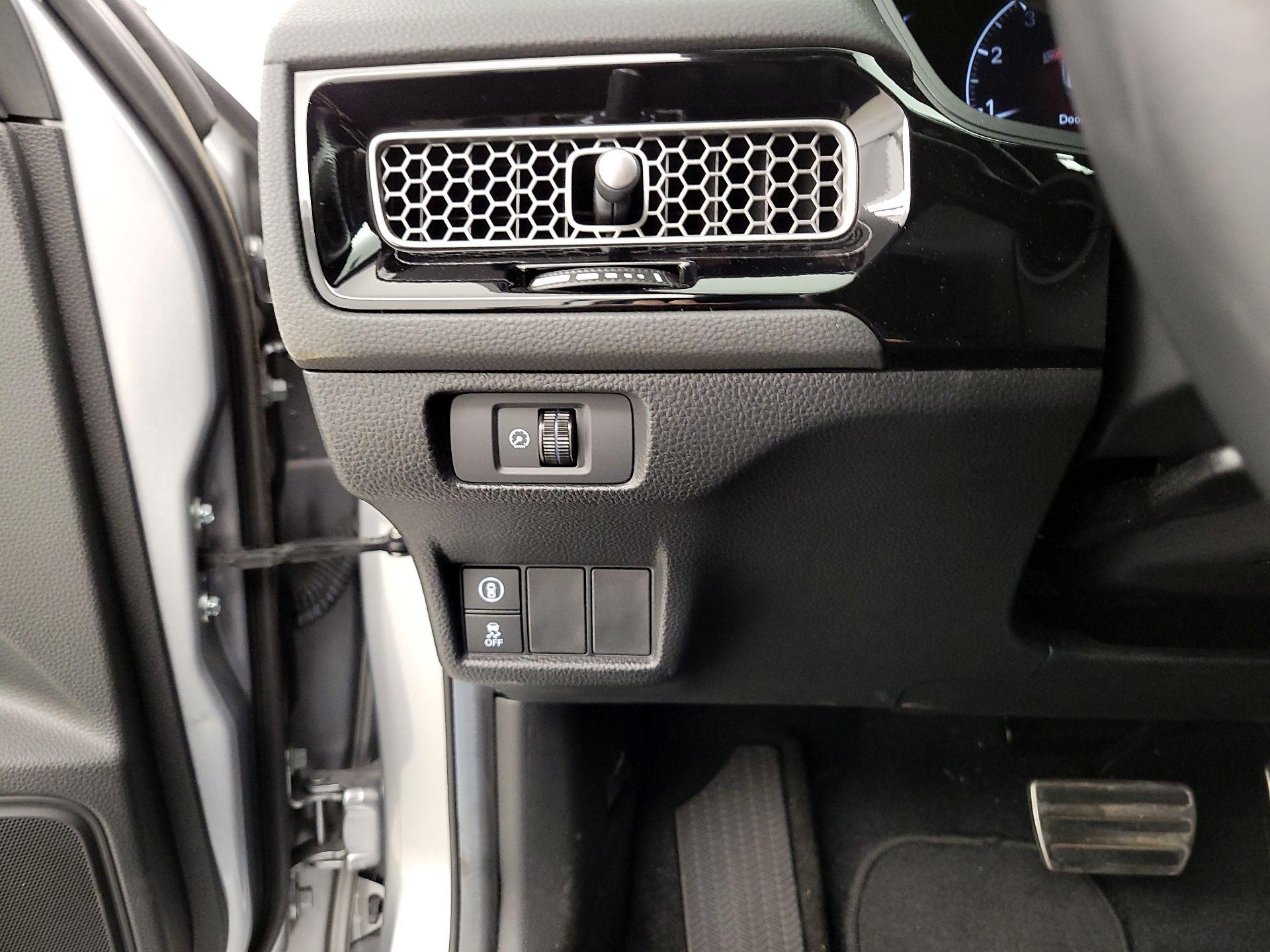 Thumbnail: 2024 Honda Civic - 13