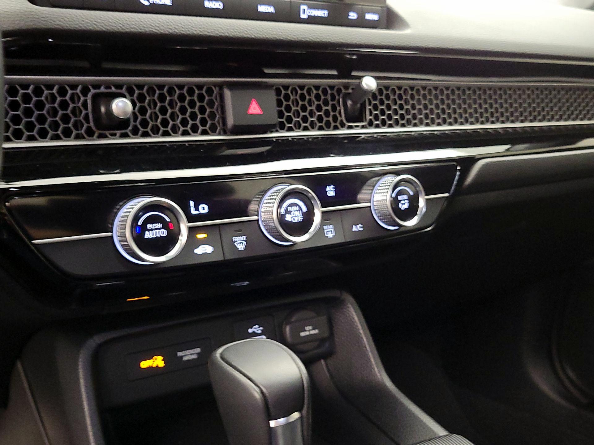 Thumbnail: 2024 Honda Civic - 16