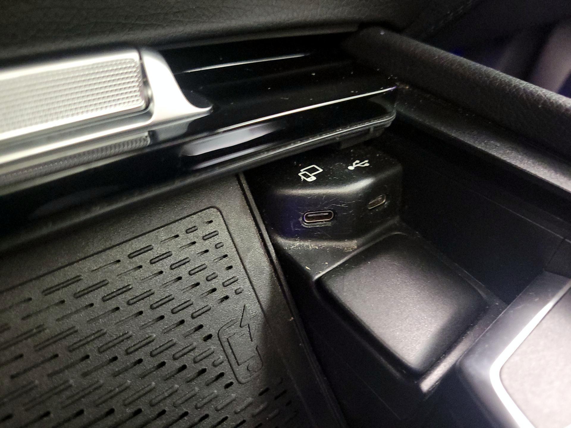 Thumbnail: 2020 Mercedes-Benz GLE - 18