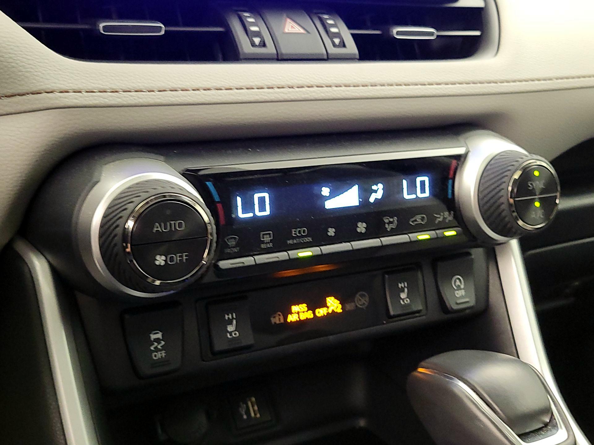 Thumbnail: 2025 Toyota RAV4 - 16