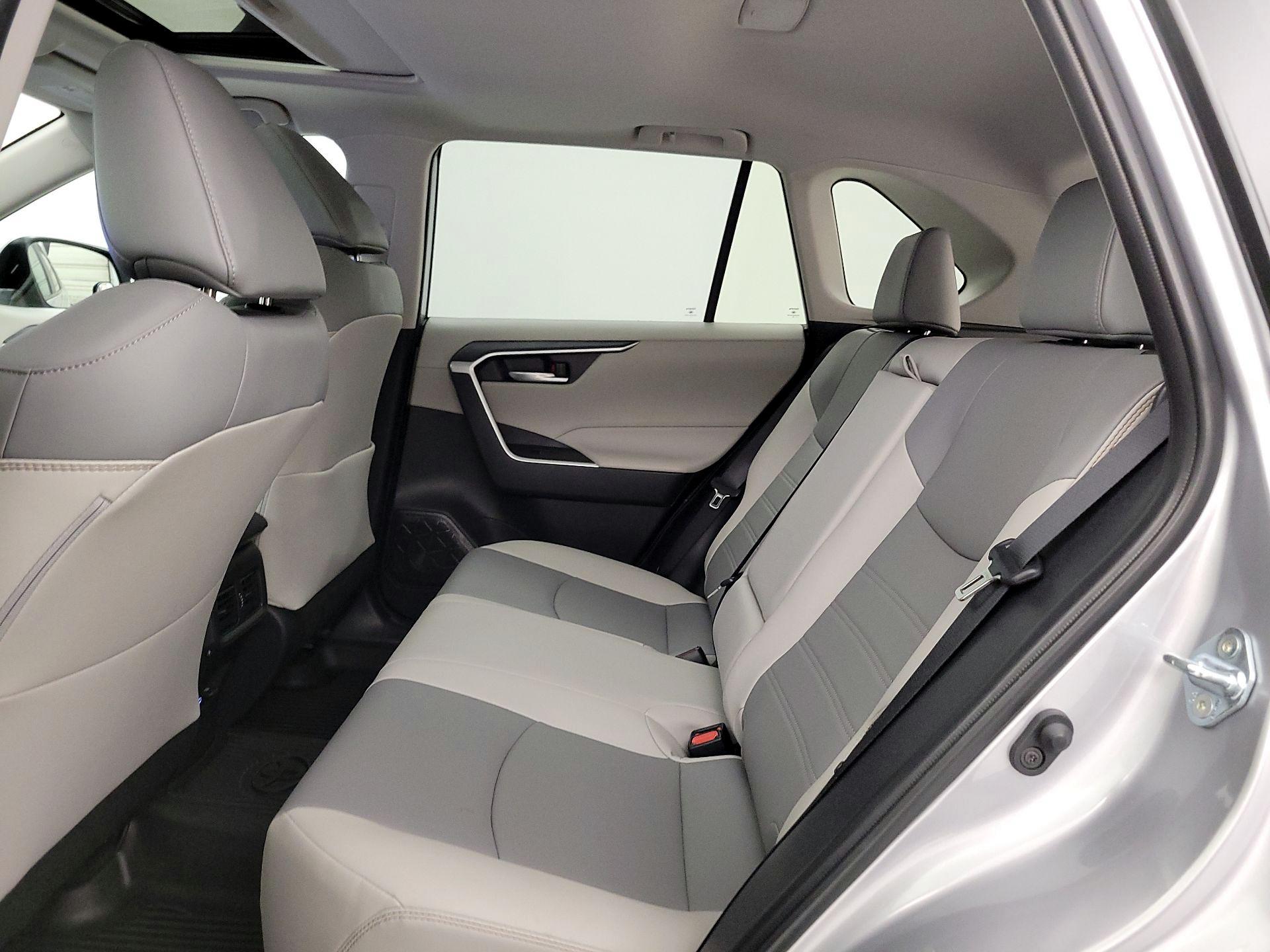 Thumbnail: 2025 Toyota RAV4 - 20