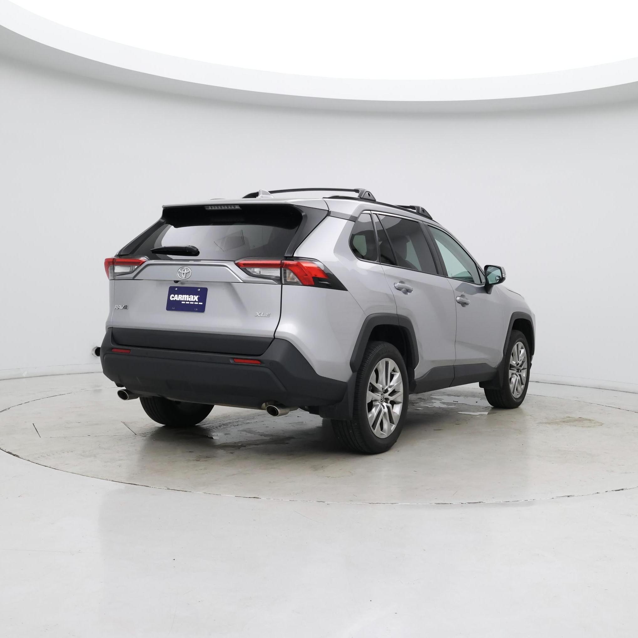 Thumbnail: 2025 Toyota RAV4 - 8