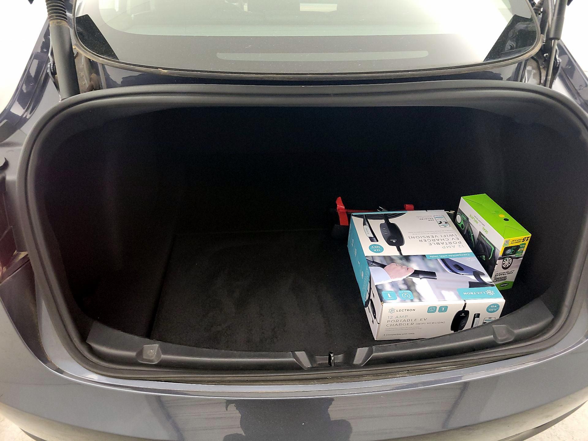 Thumbnail: 2023 Tesla Model 3 - 19