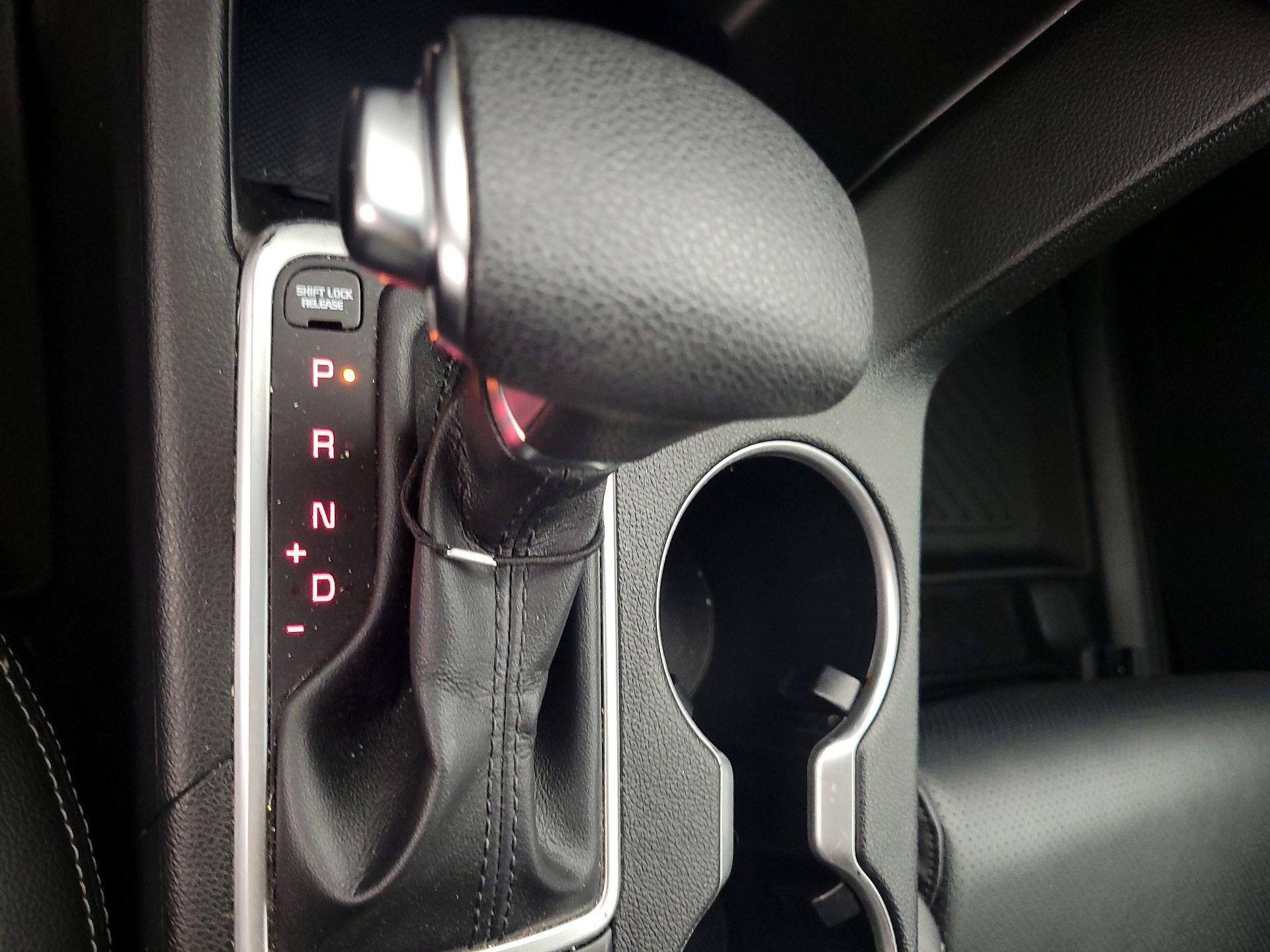 Thumbnail: 2022 Kia Sportage - 17