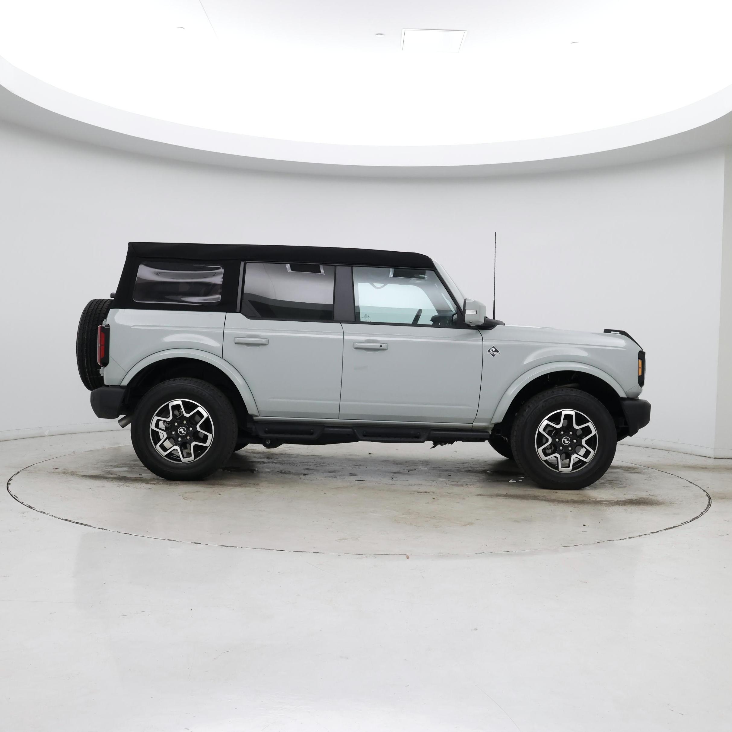 Thumbnail: 2024 Ford Bronco - 7