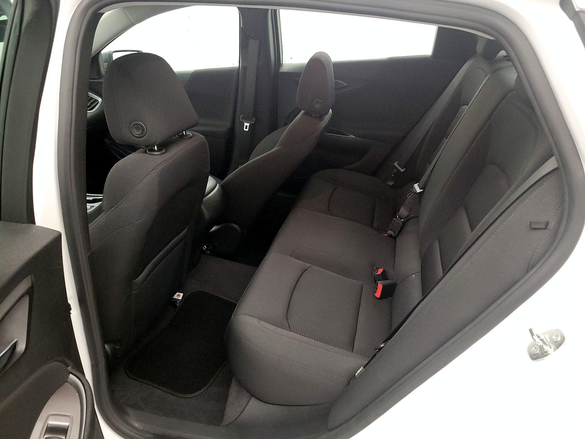 Thumbnail: 2022 Chevrolet Malibu - 19