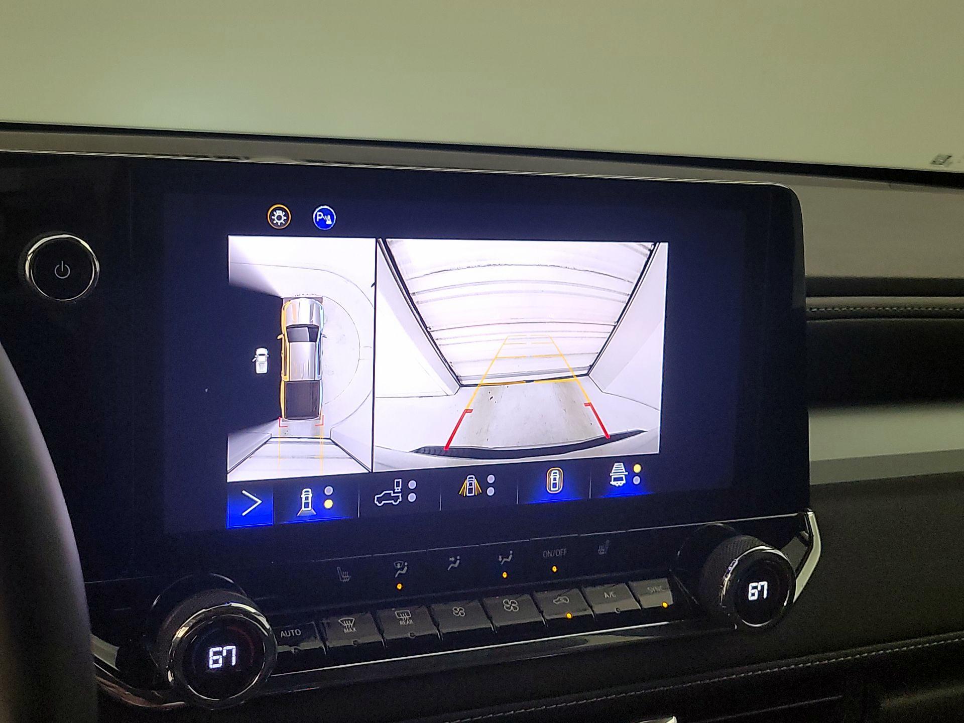 Thumbnail: 2023 Chevrolet Colorado - 14