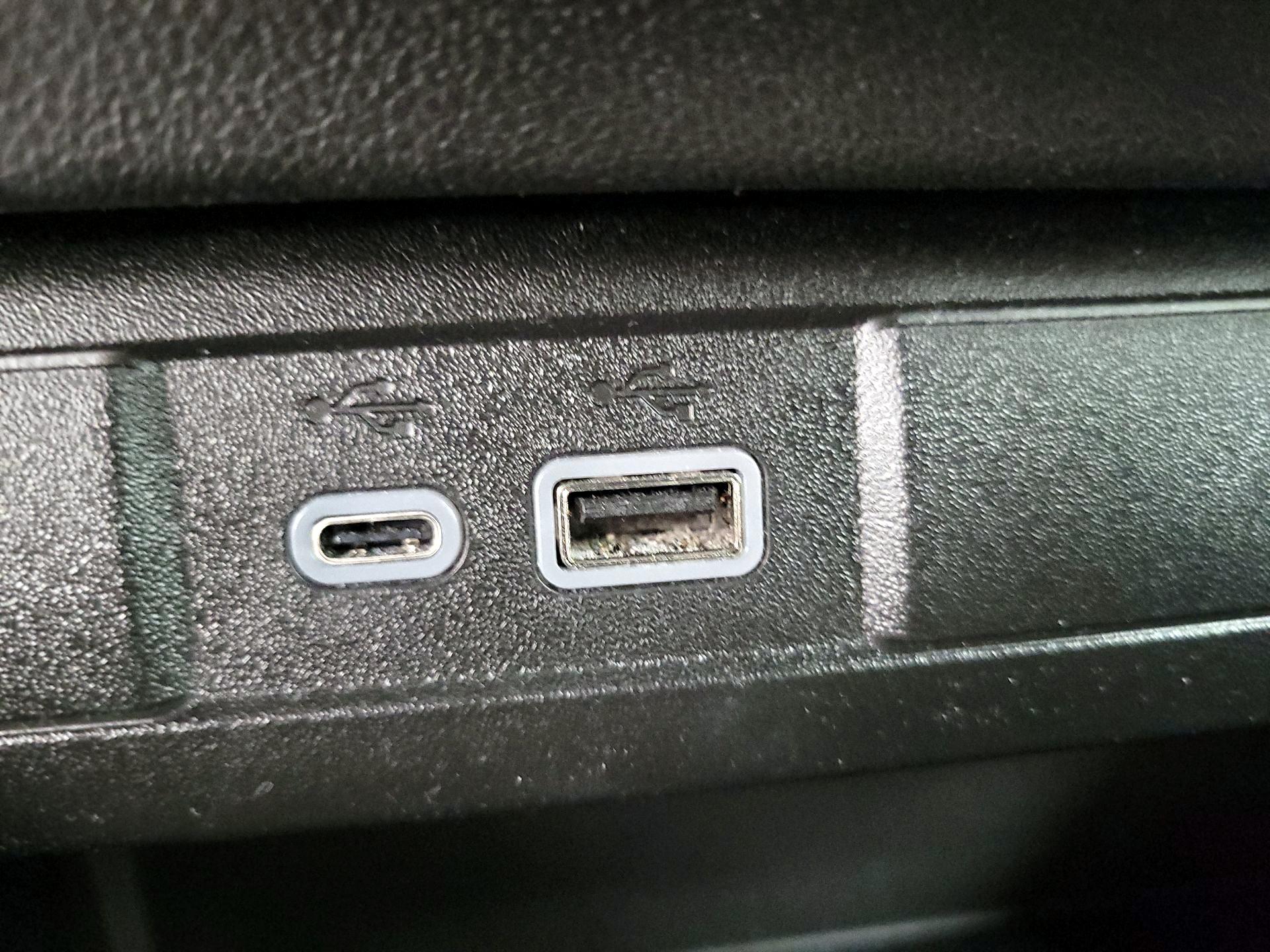 Thumbnail: 2023 Chevrolet Colorado - 18