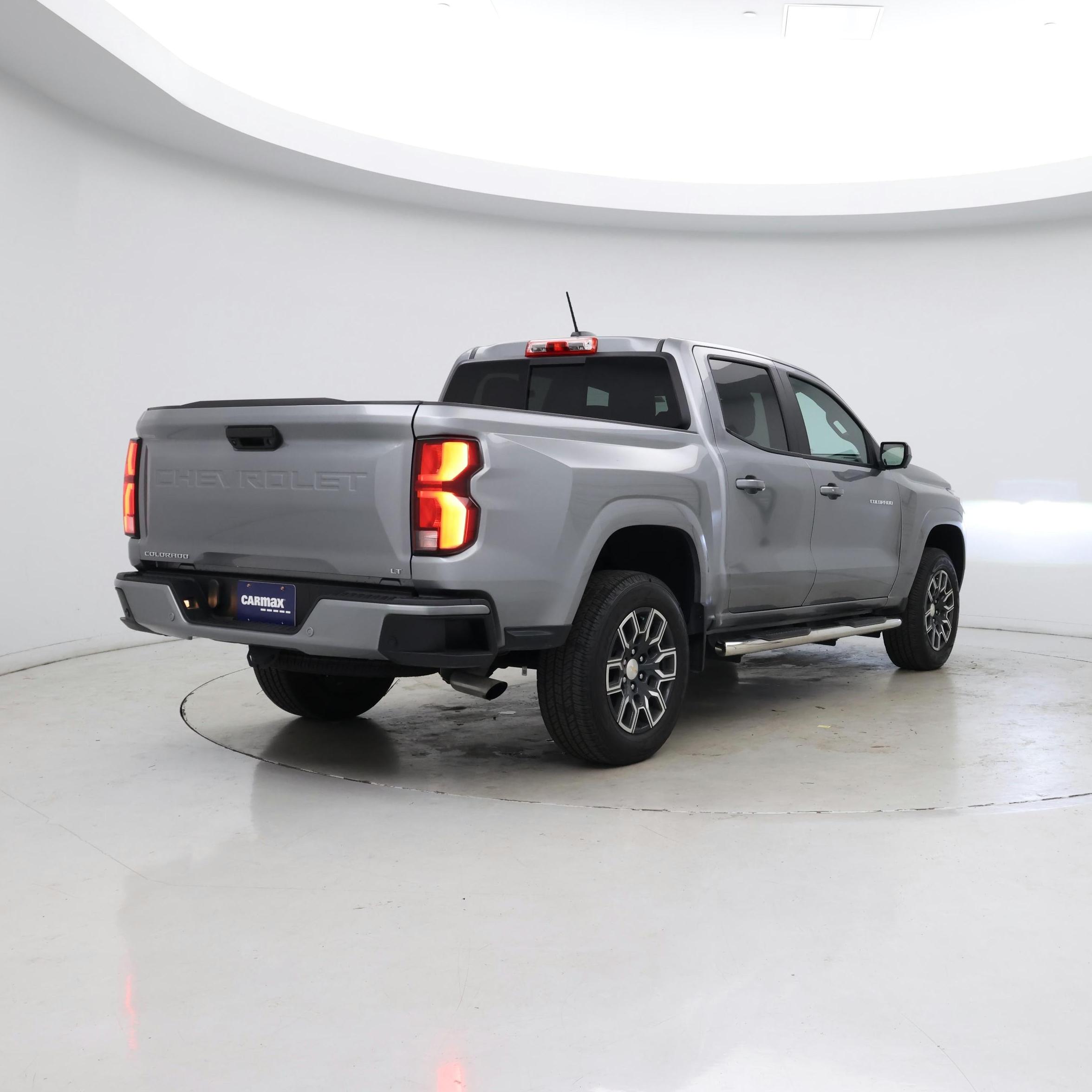 Thumbnail: 2023 Chevrolet Colorado - 8