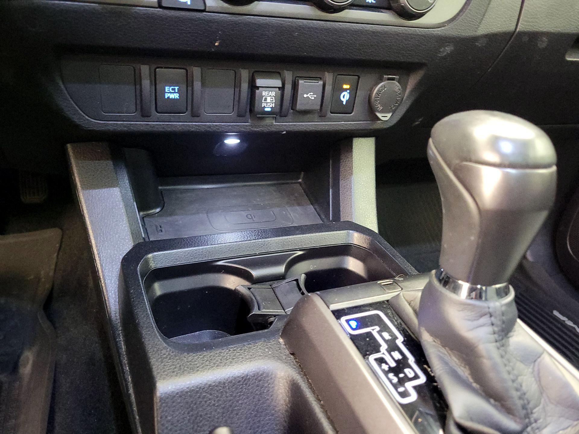 Thumbnail: 2021 Toyota Tacoma - 18