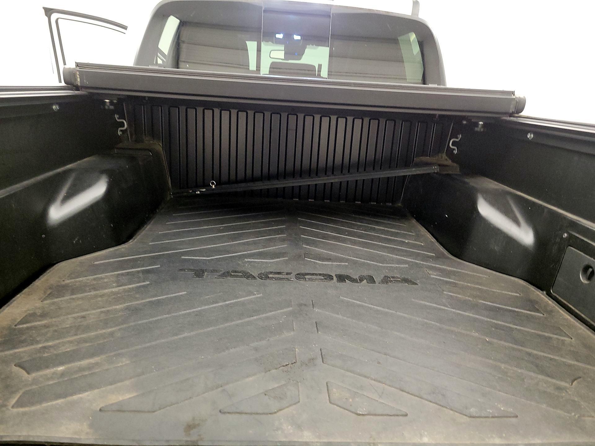 Thumbnail: 2021 Toyota Tacoma - 20