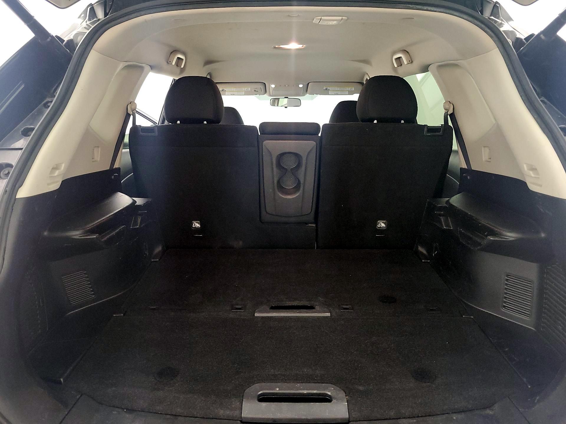 Thumbnail: 2018 Nissan Rogue - 20