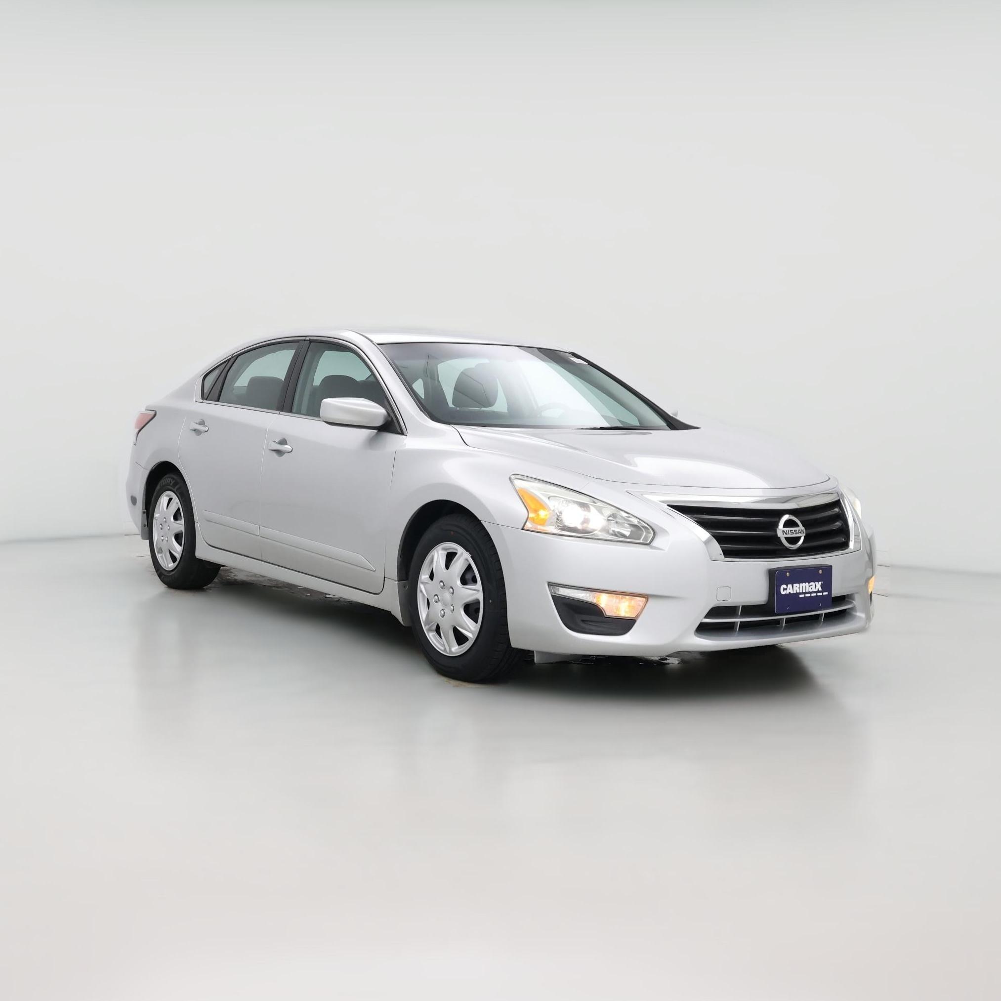 Thumbnail: 2015 Nissan Altima - 1