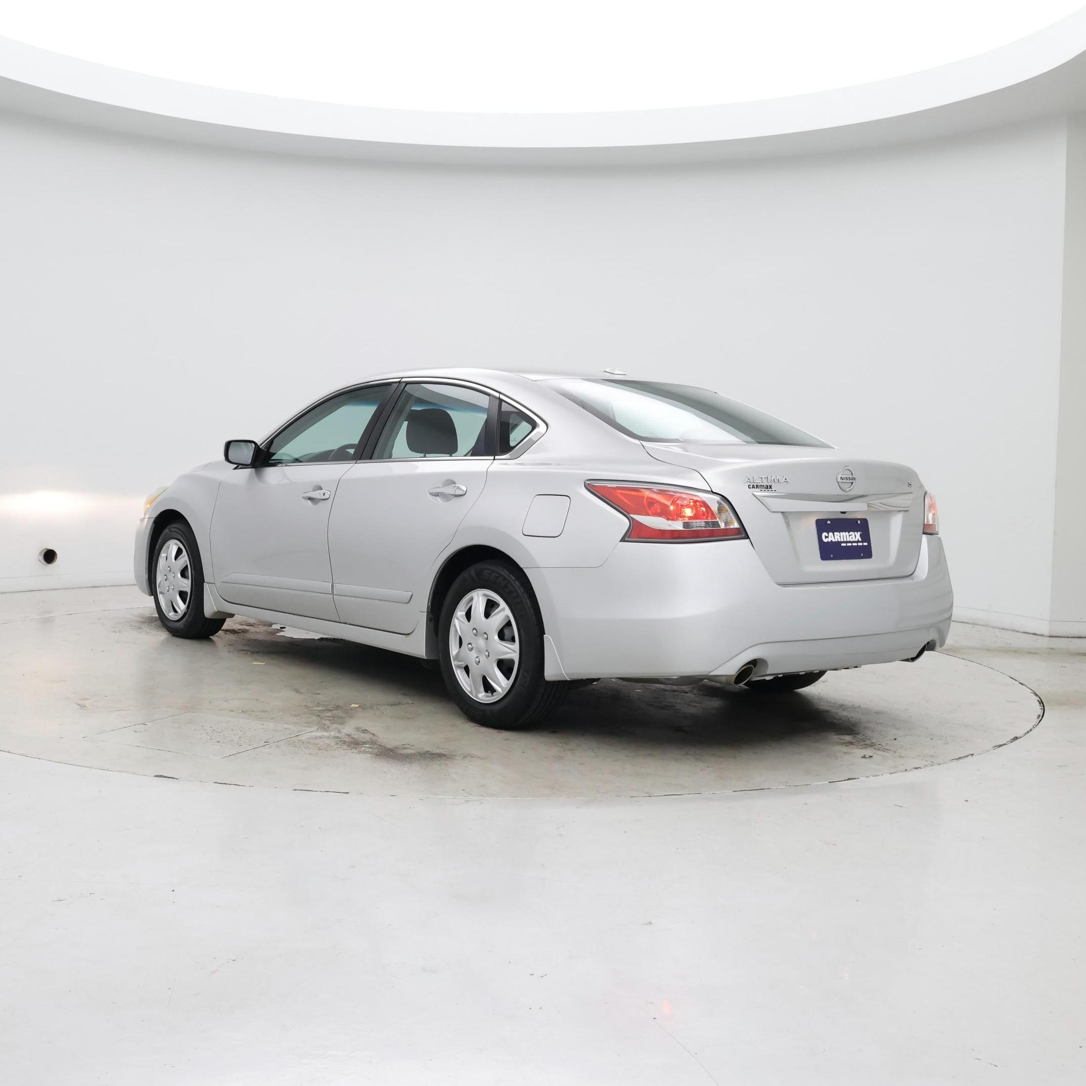 Thumbnail: 2015 Nissan Altima - 2