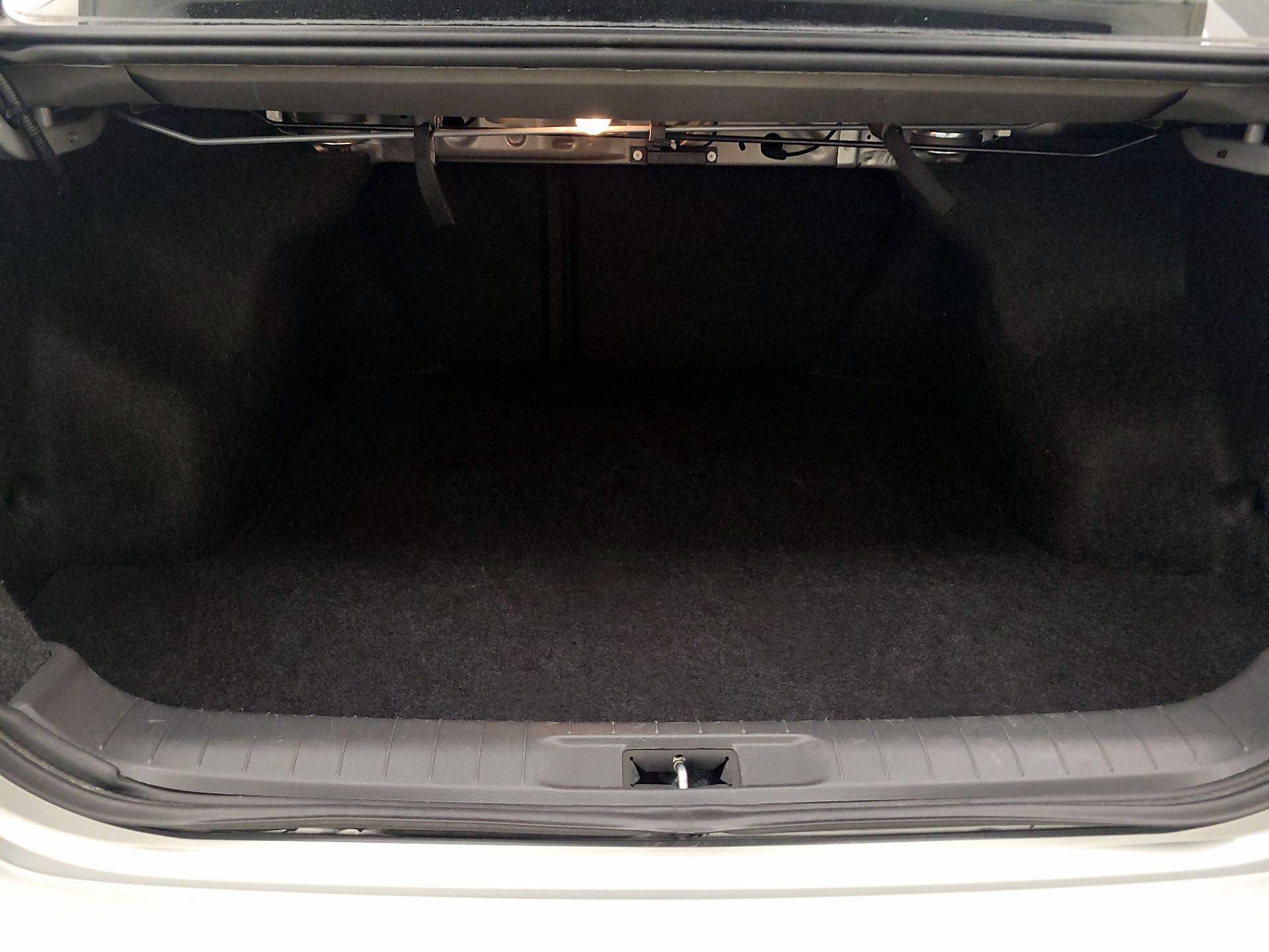 Thumbnail: 2015 Nissan Altima - 20