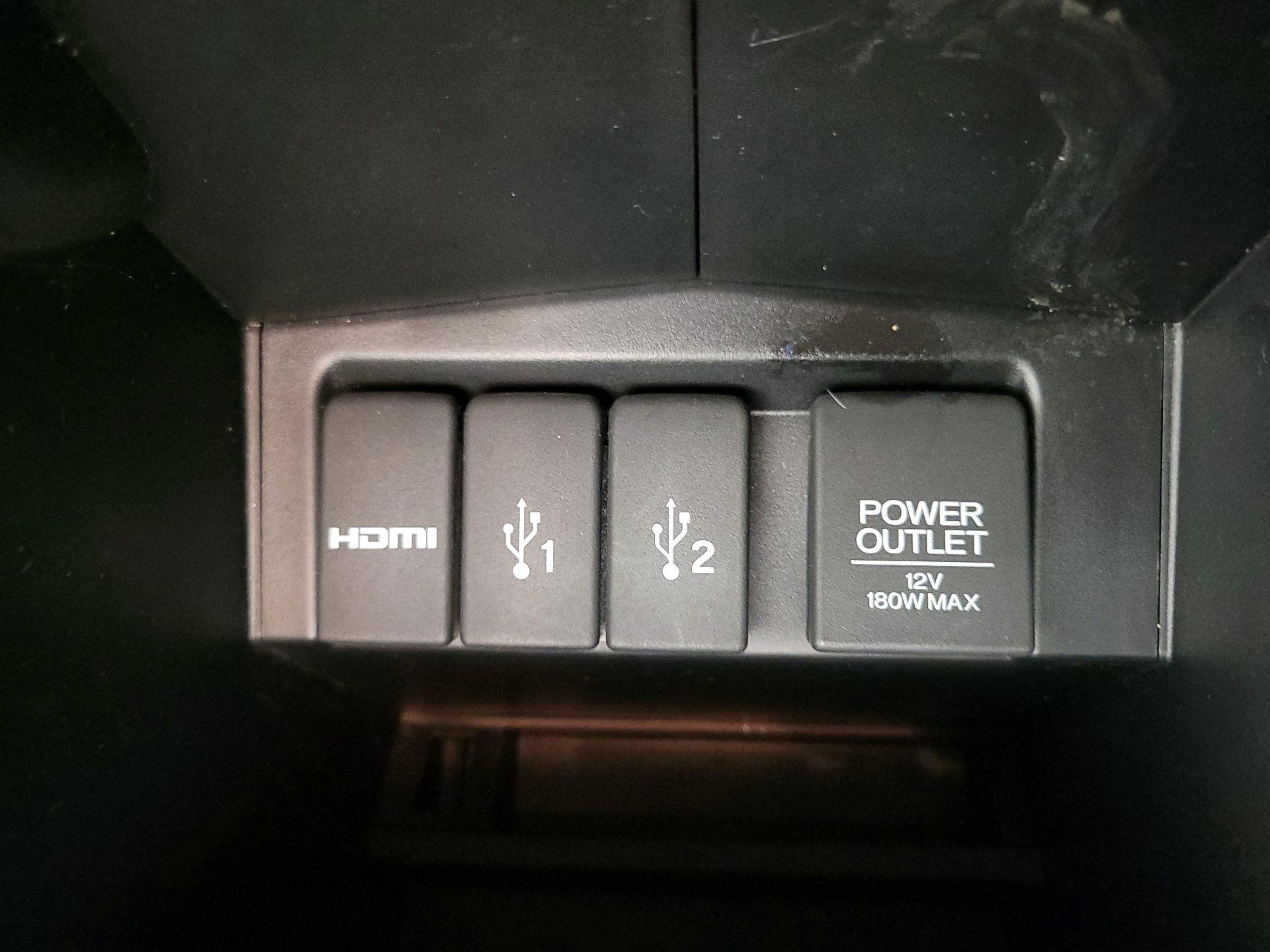 Thumbnail: 2016 Honda CR-V - 18