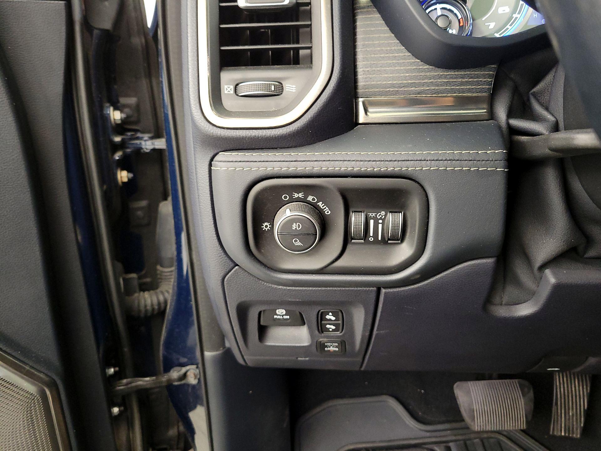 Thumbnail: 2019 RAM 1500 - 13