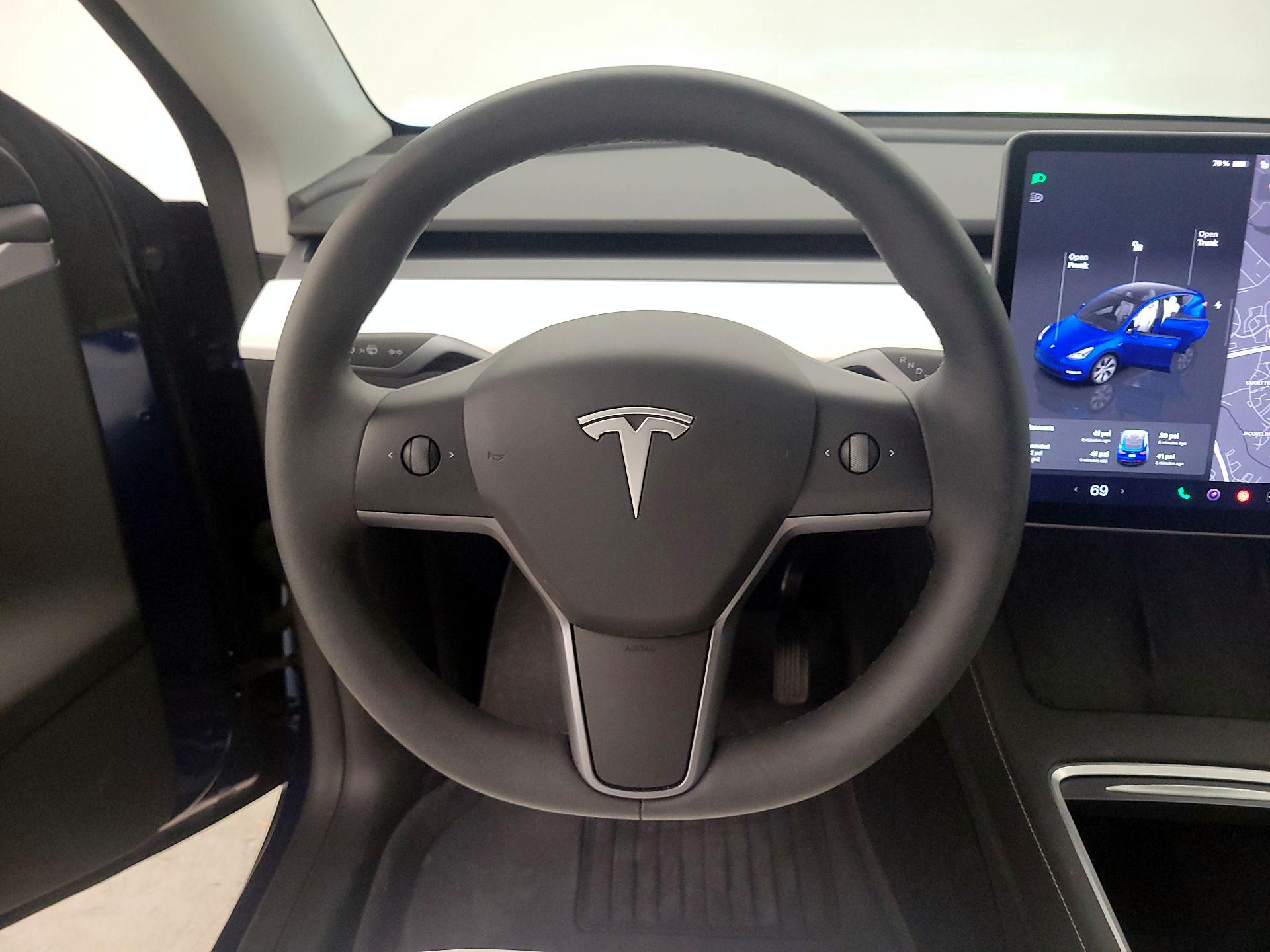 Thumbnail: 2024 Tesla Model Y - 10