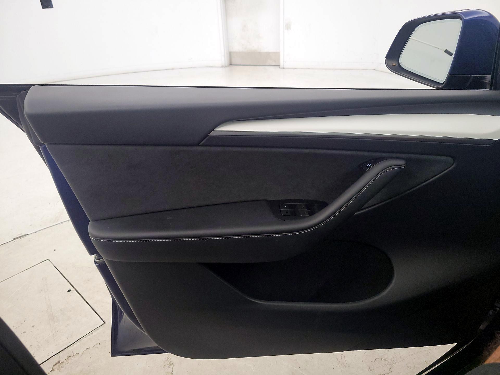 Thumbnail: 2024 Tesla Model Y - 12