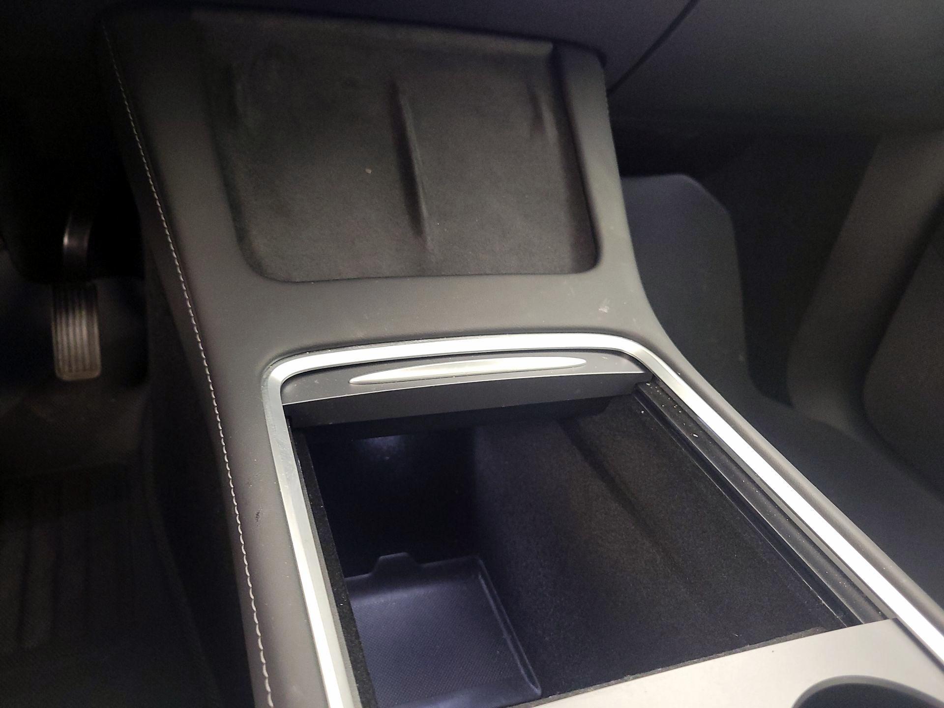 Thumbnail: 2024 Tesla Model Y - 19