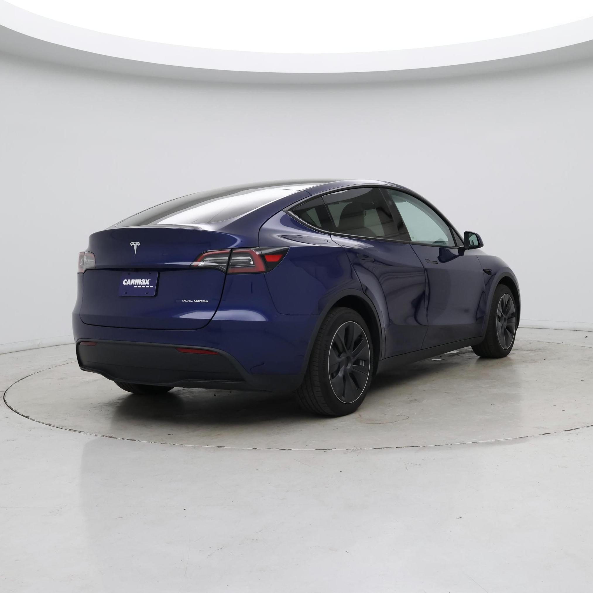 Thumbnail: 2024 Tesla Model Y - 8