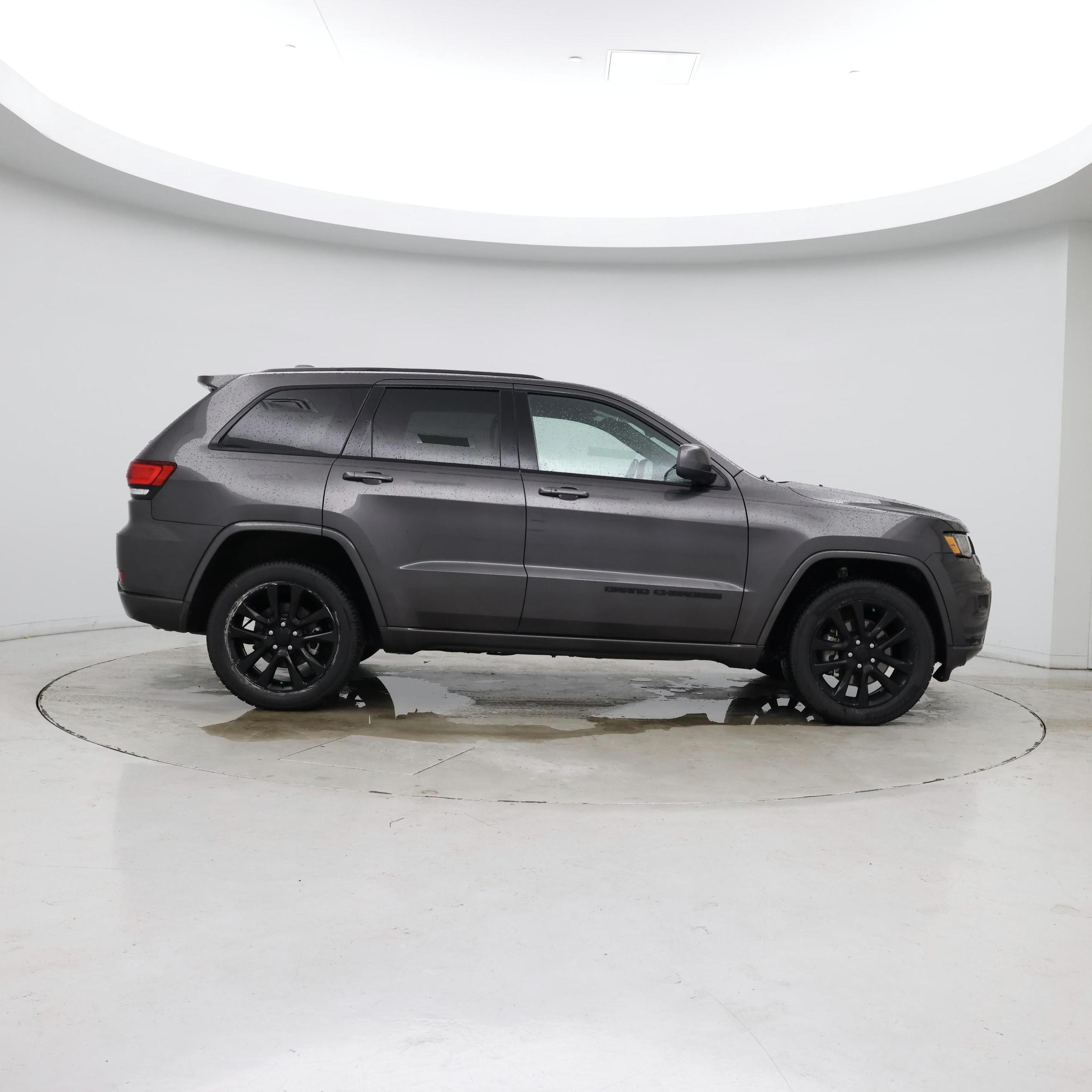Thumbnail: 2021 Jeep Grand Cherokee - 7