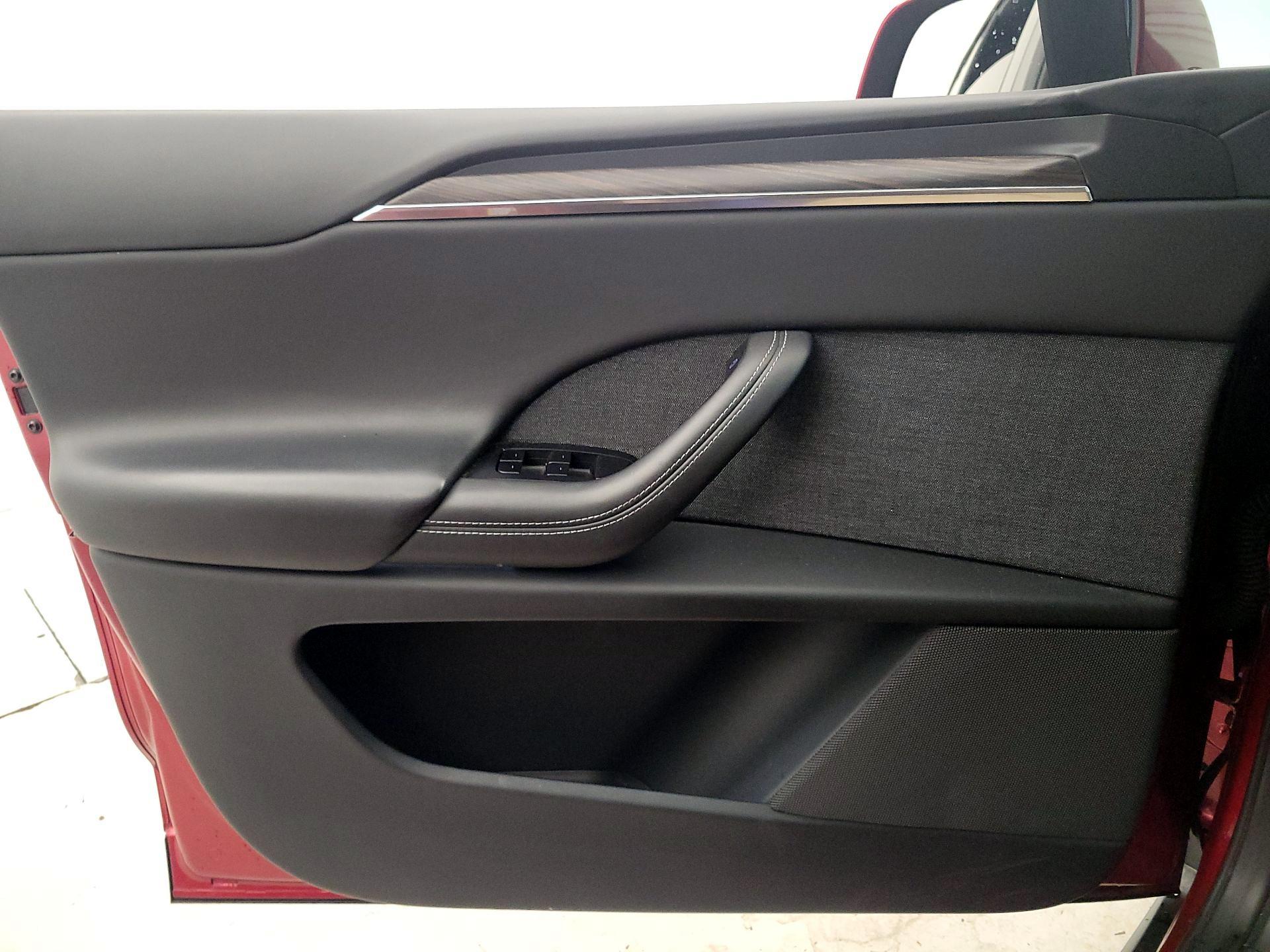 Thumbnail: 2023 Tesla Model X - 12