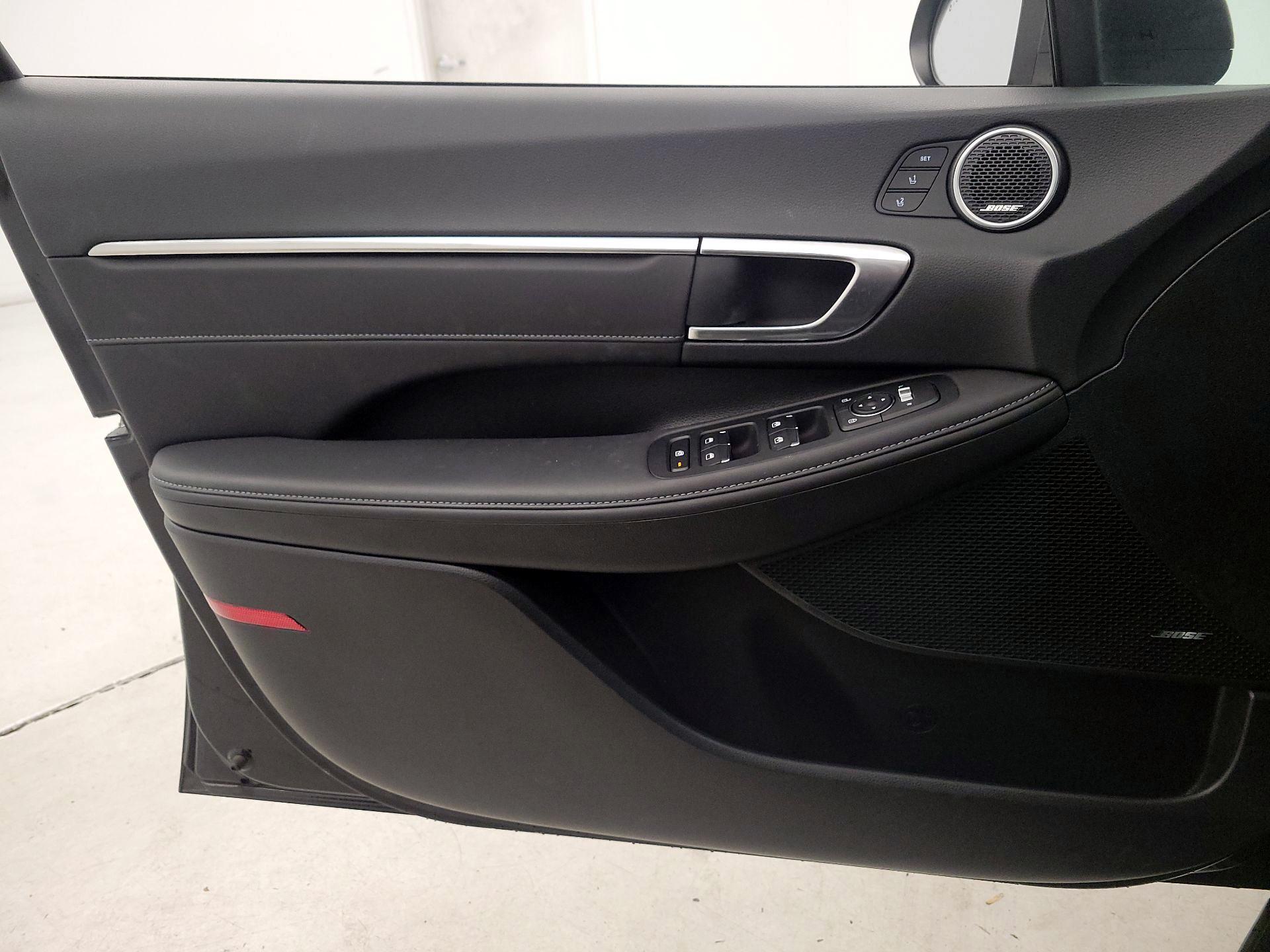 Thumbnail: 2023 Hyundai Sonata - 12