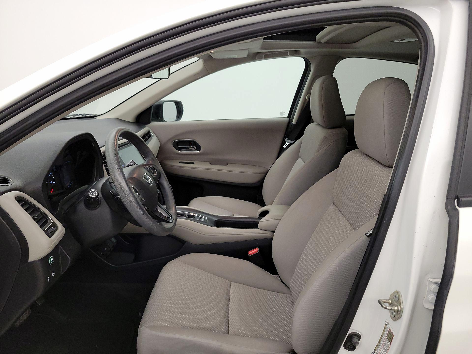 Thumbnail: 2016 Honda HR-V - 9