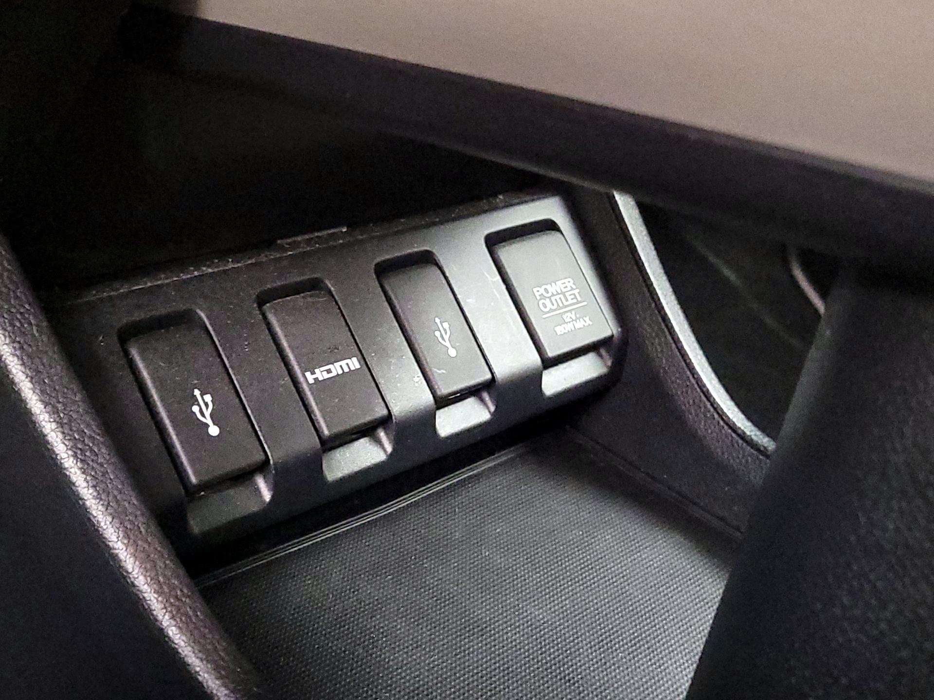 Thumbnail: 2016 Honda HR-V - 16