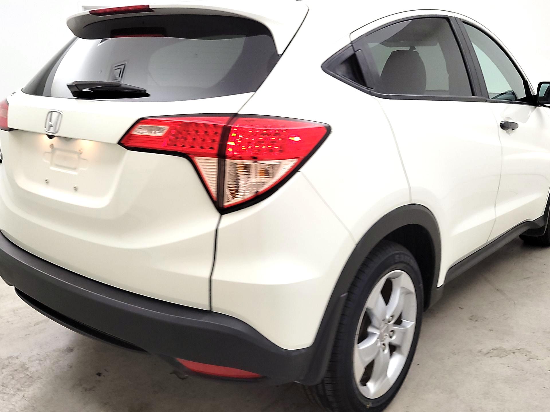 Thumbnail: 2016 Honda HR-V - 5