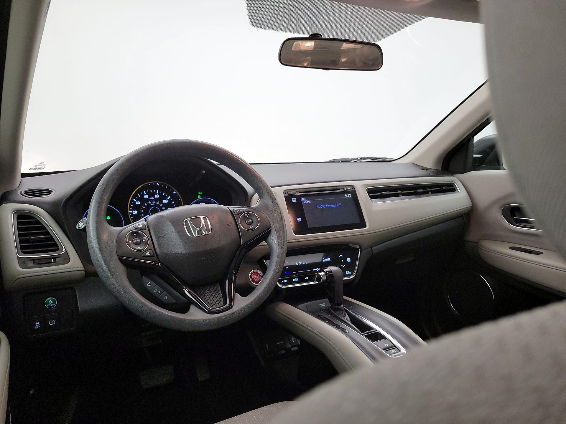 Thumbnail: 2016 Honda HR-V - 8