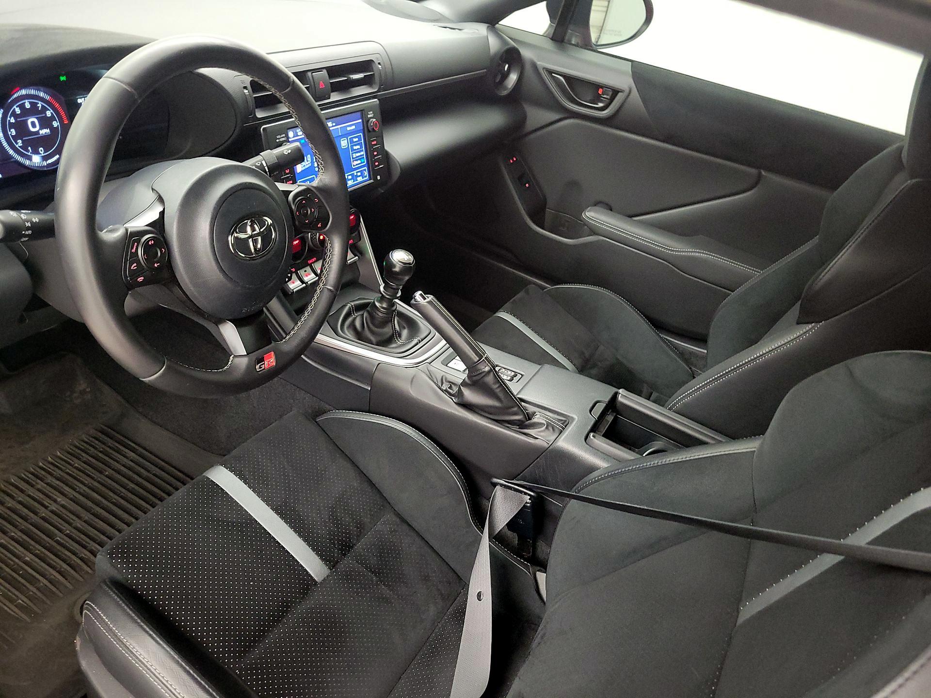 Thumbnail: 2023 Toyota GR86 - 9