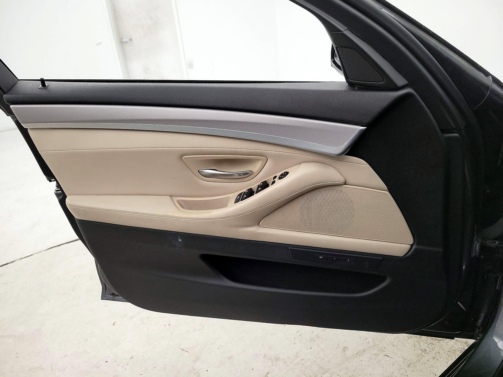 Thumbnail: 2015 BMW 5 Series - 12