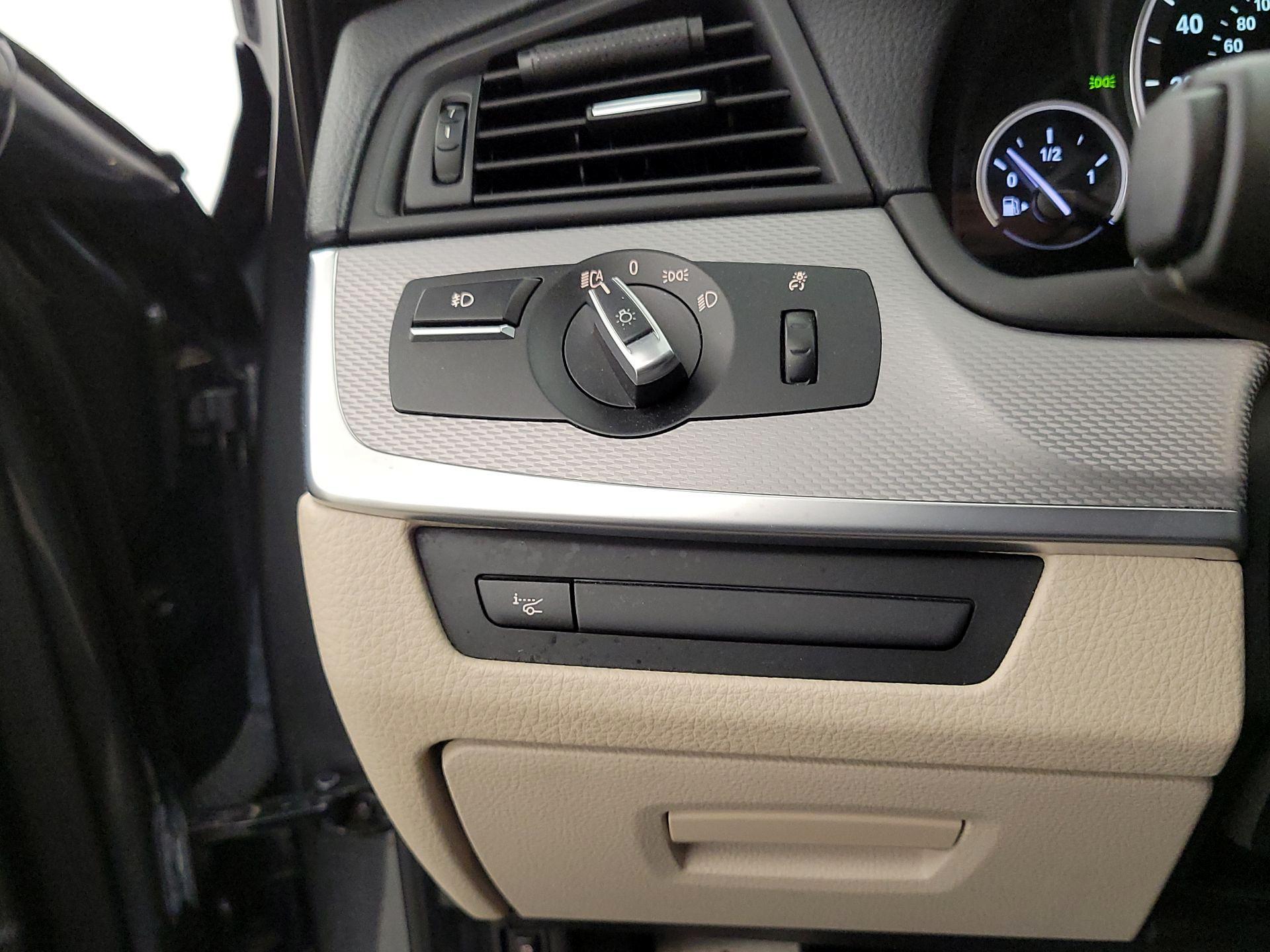 Thumbnail: 2015 BMW 5 Series - 13