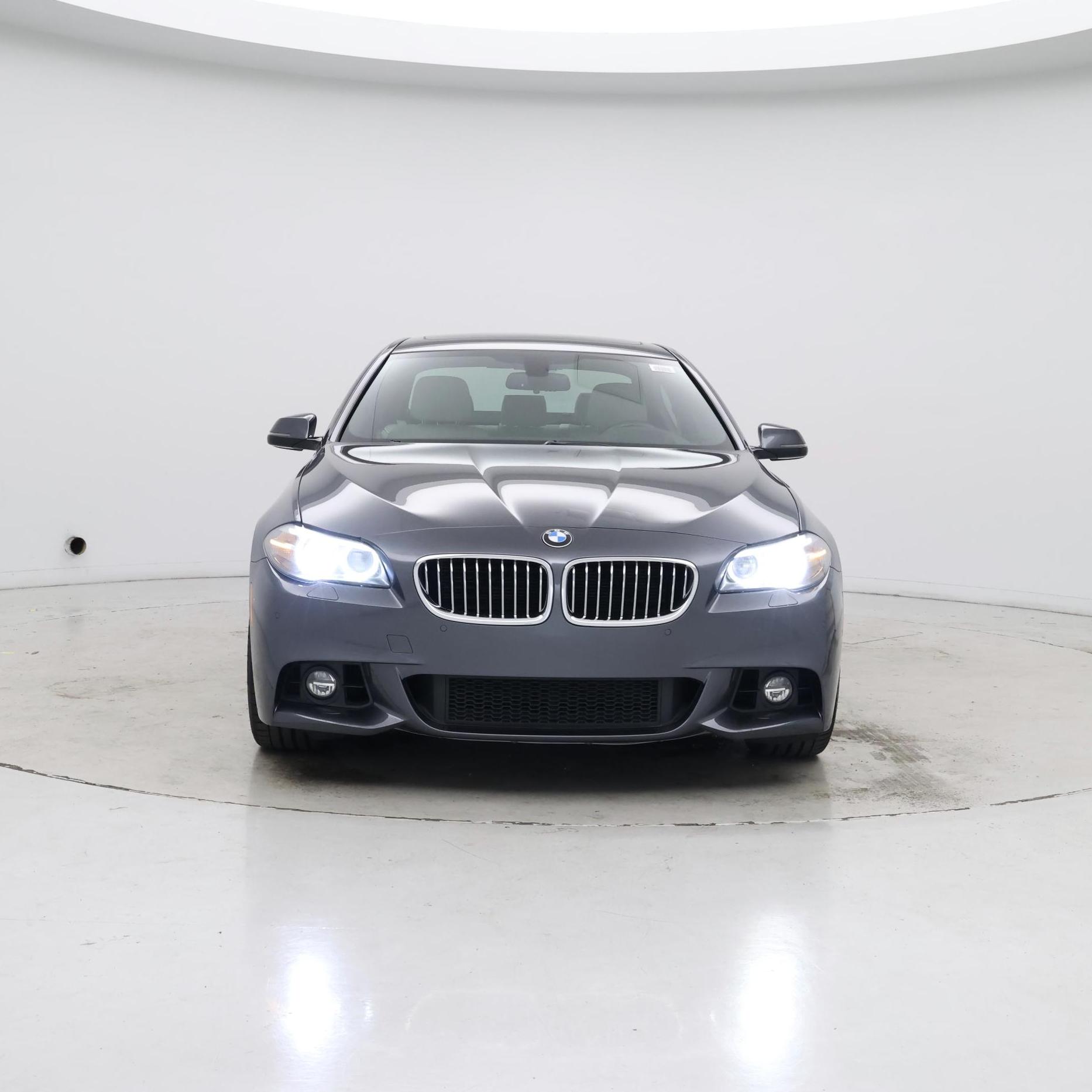 Thumbnail: 2015 BMW 5 Series - 5