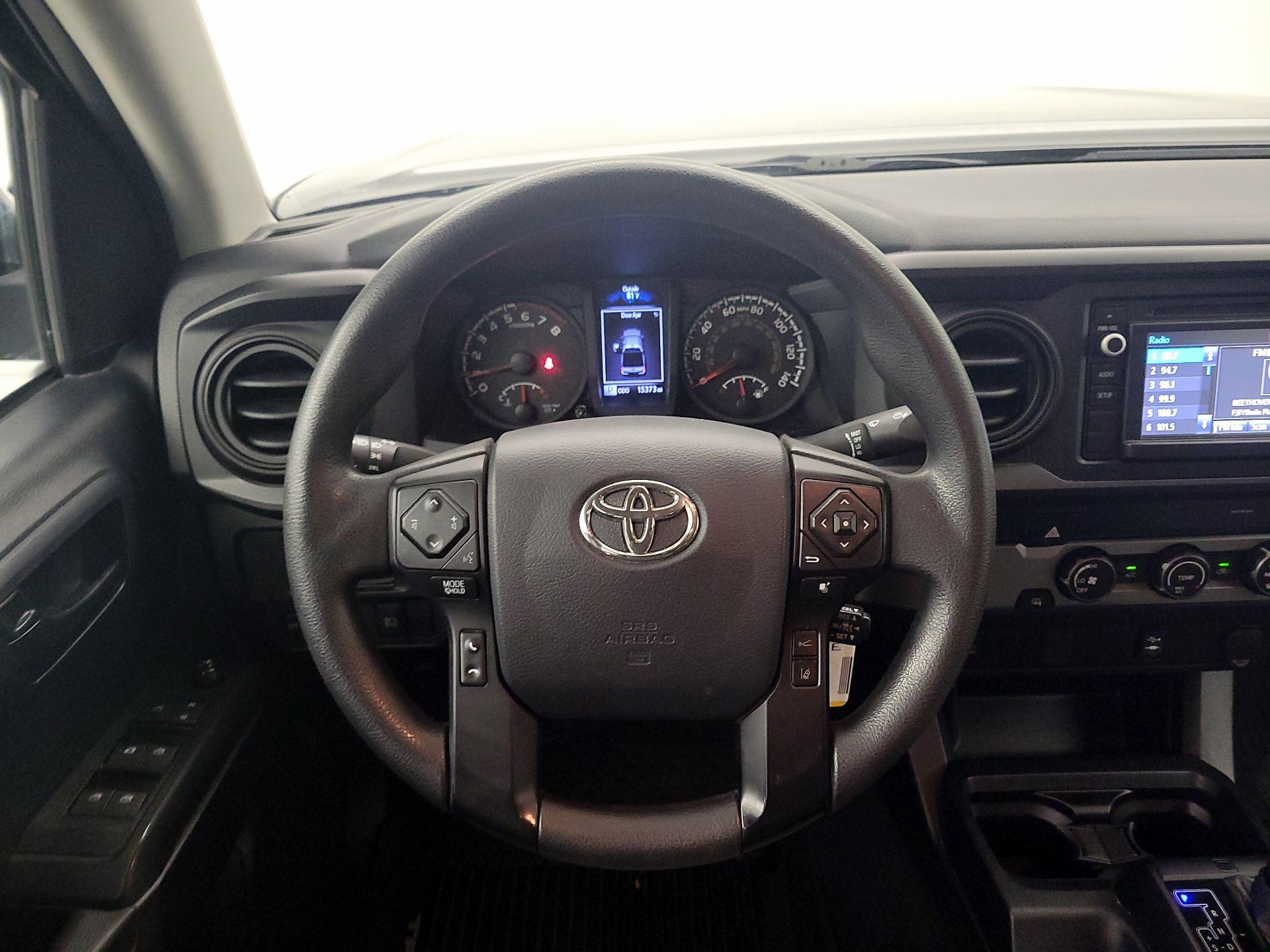 Thumbnail: 2019 Toyota Tacoma - 10