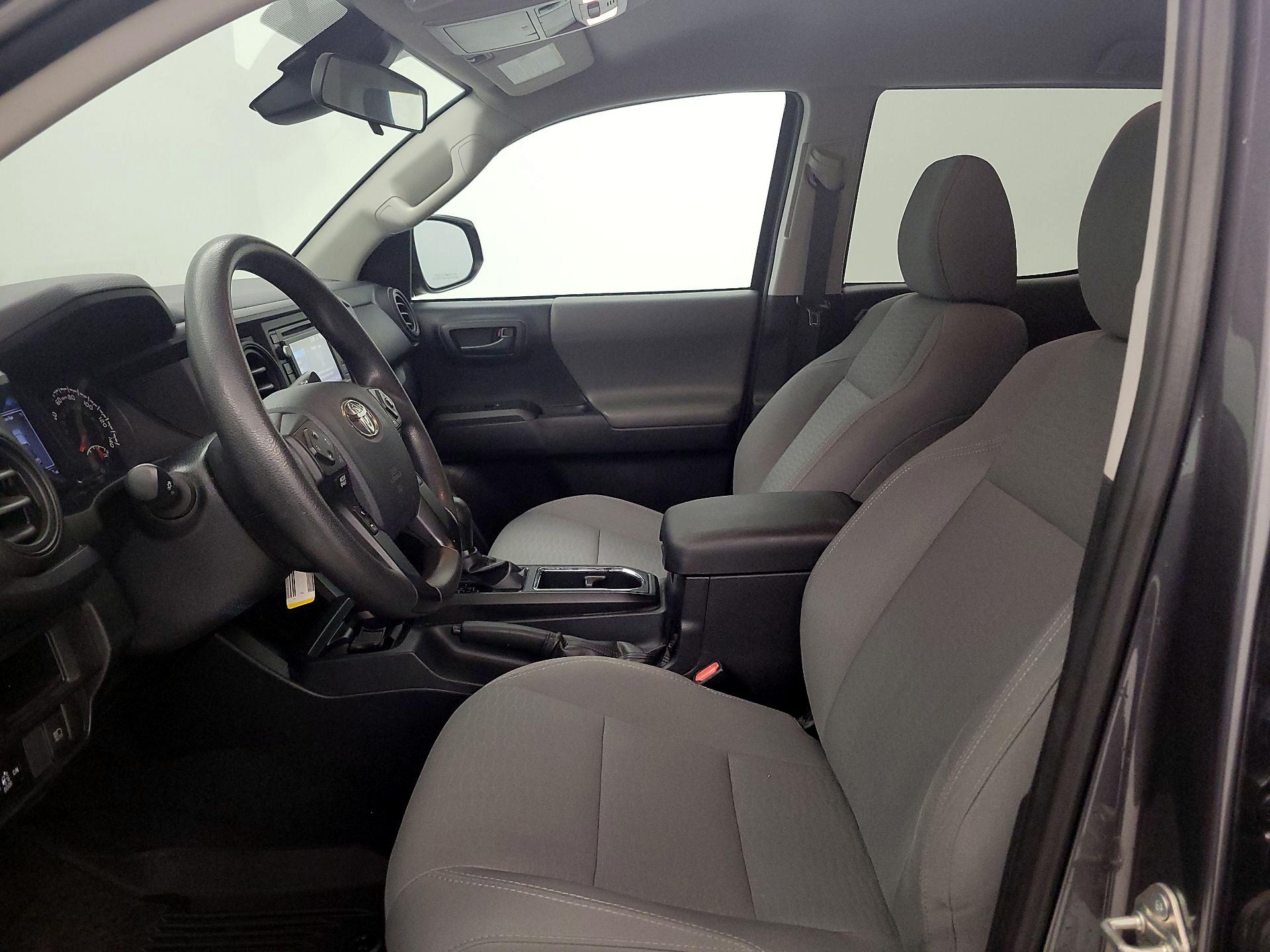 Thumbnail: 2019 Toyota Tacoma - 11