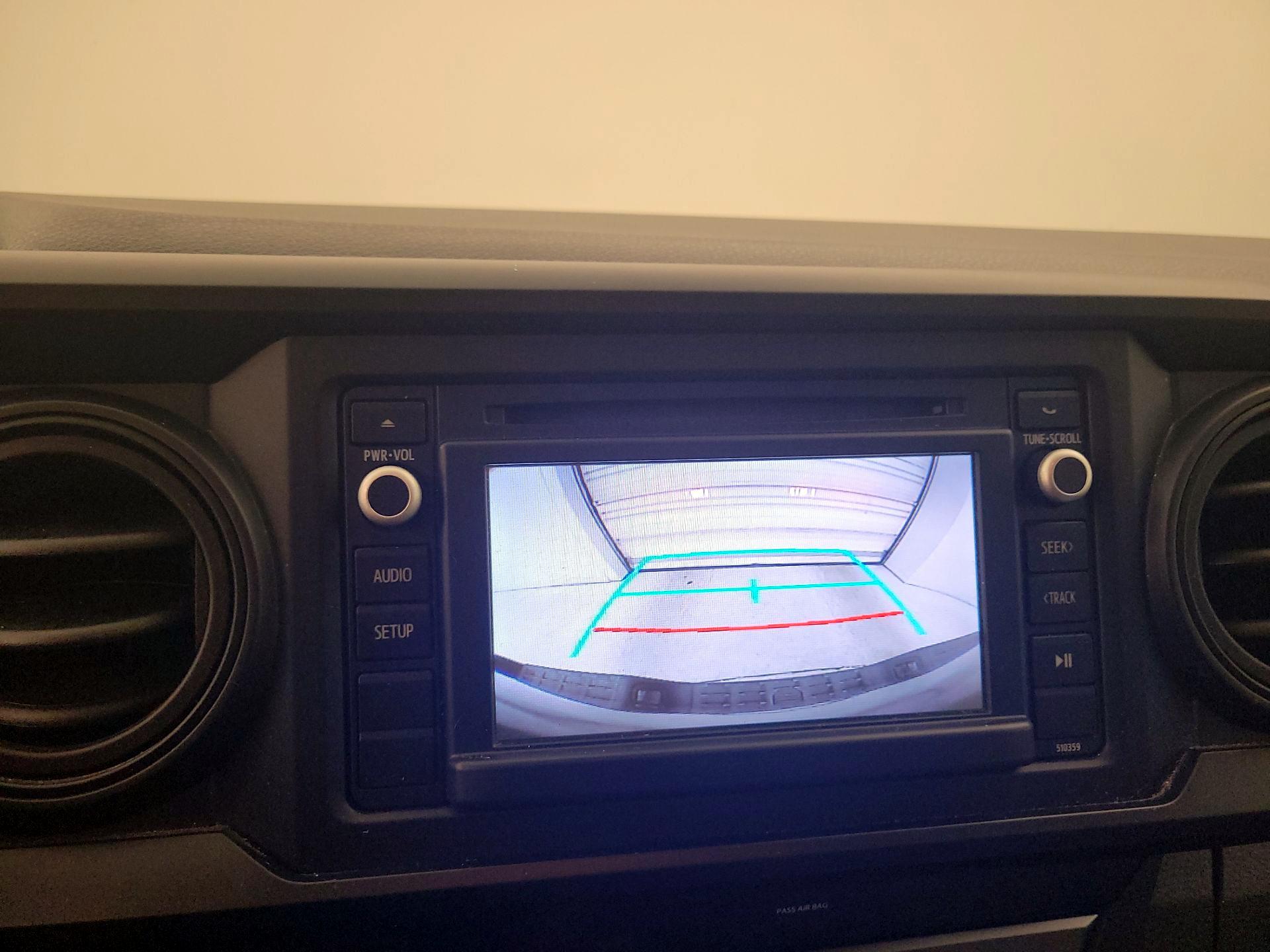 Thumbnail: 2019 Toyota Tacoma - 14