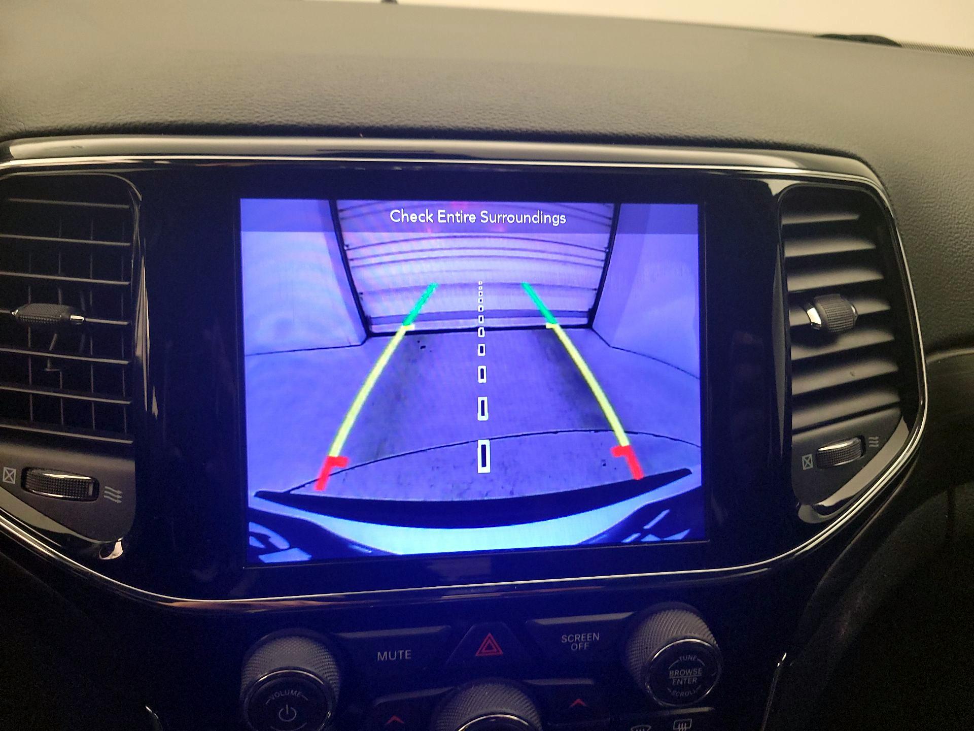 Thumbnail: 2019 Jeep Grand Cherokee - 14