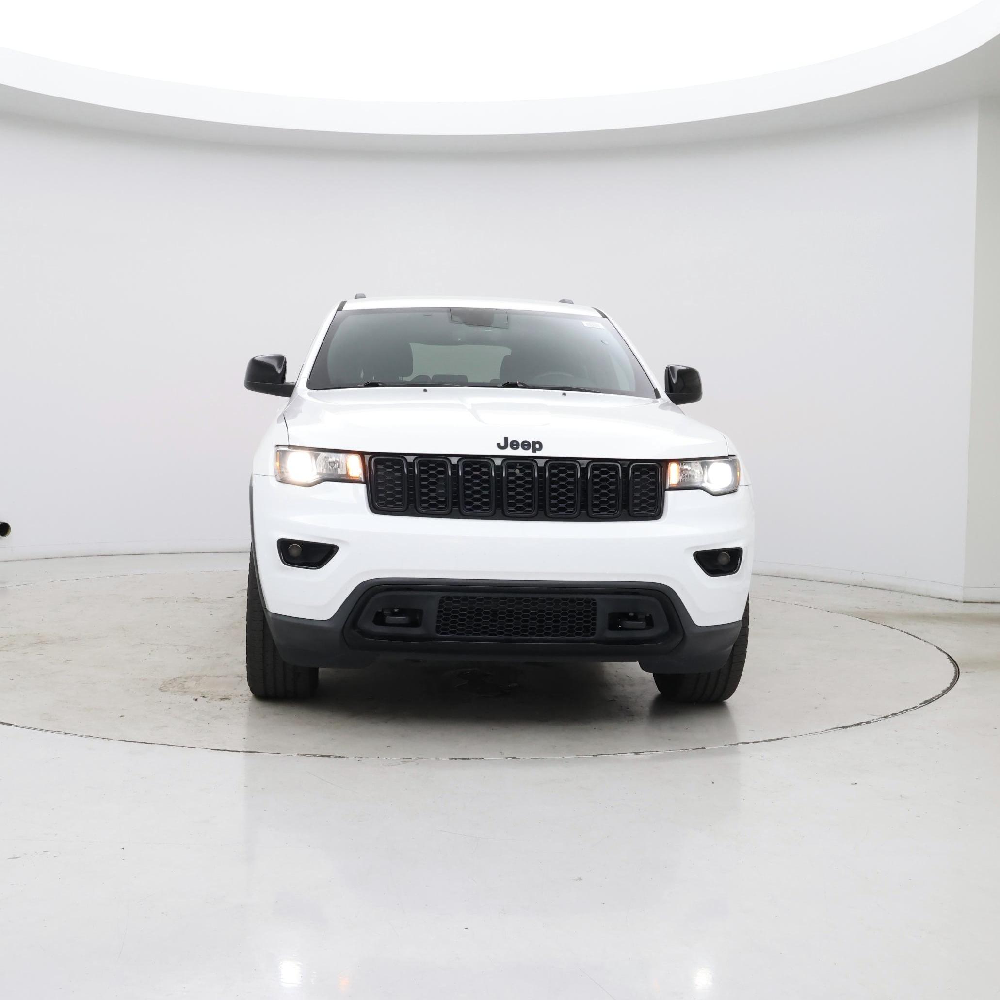 Thumbnail: 2019 Jeep Grand Cherokee - 5